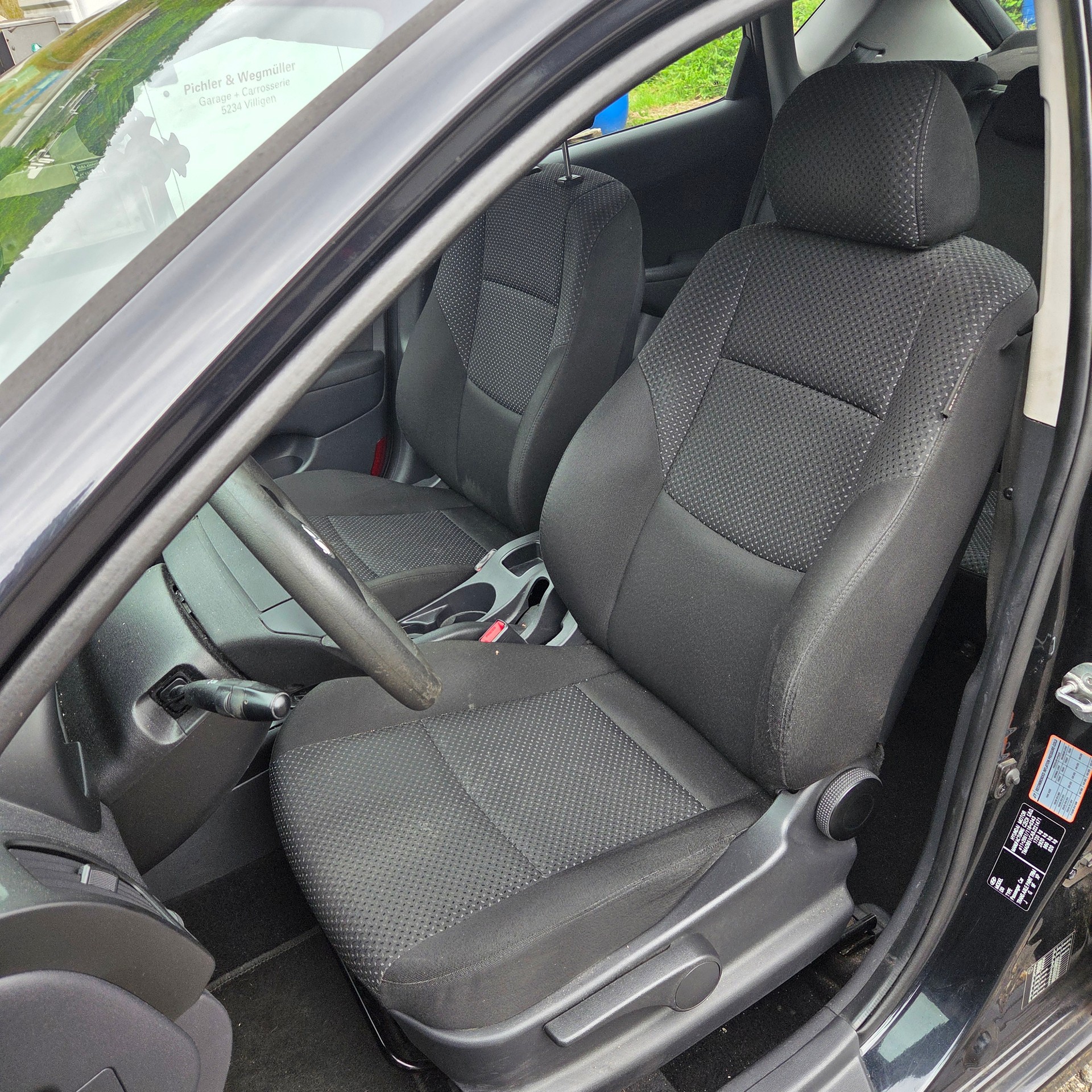 HYUNDAI i30 1.4 Comfort-image-12
