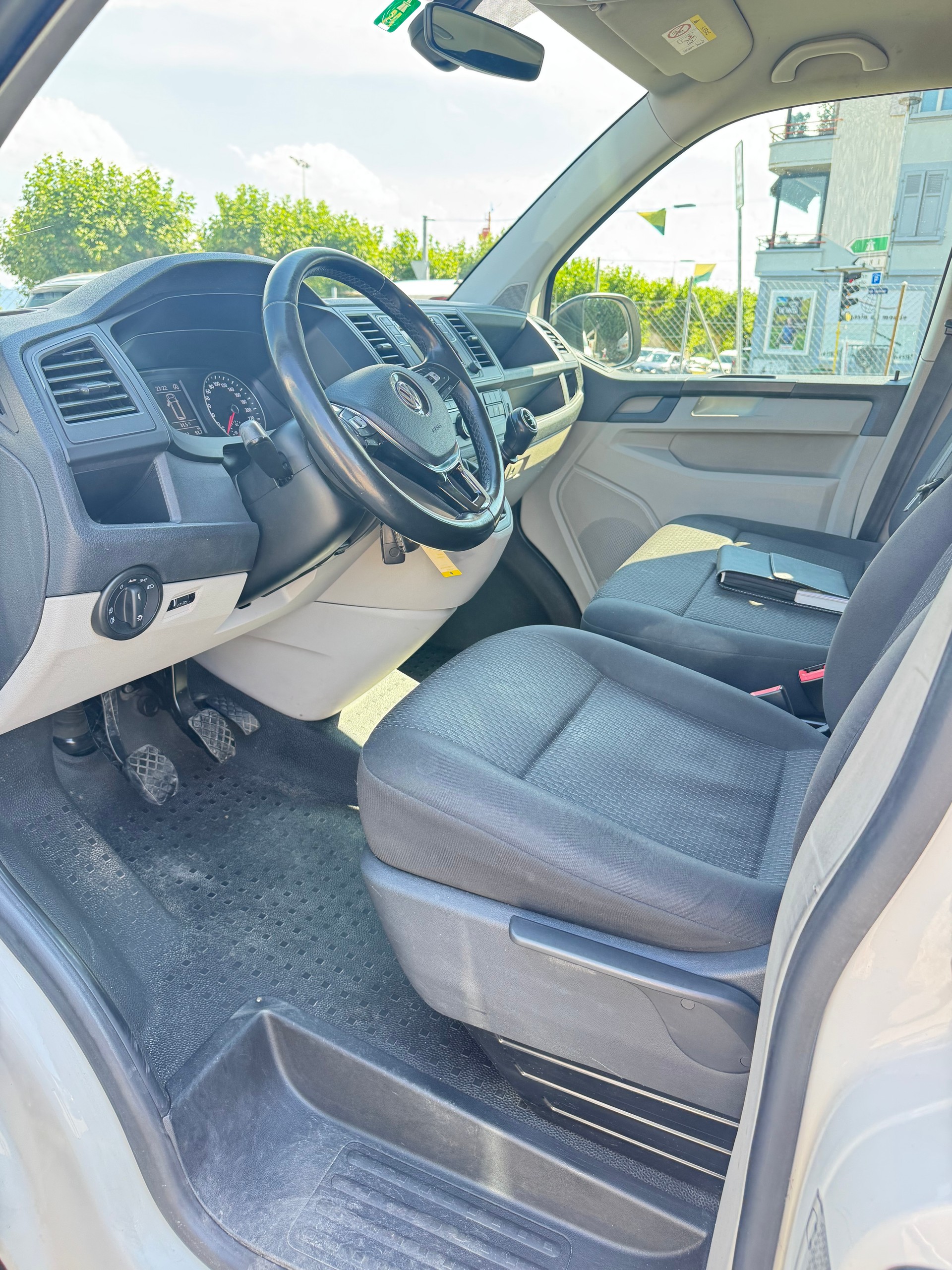 VW T6 2.0 TDI-image-9