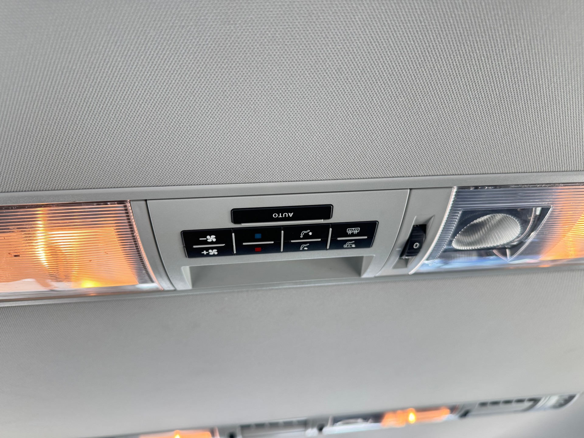 VW T6 2.0 TDI-image-14