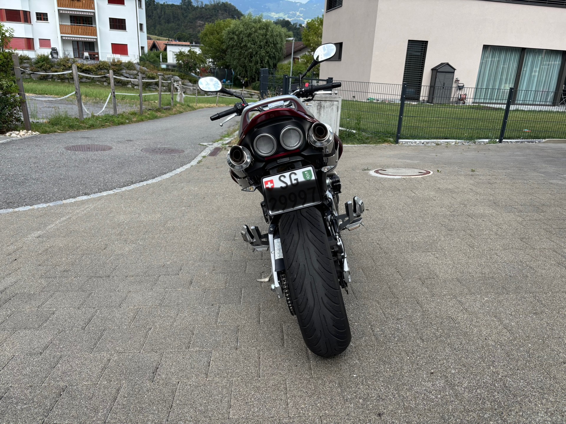 SUZUKI GSR 600 ABS K7-image-2