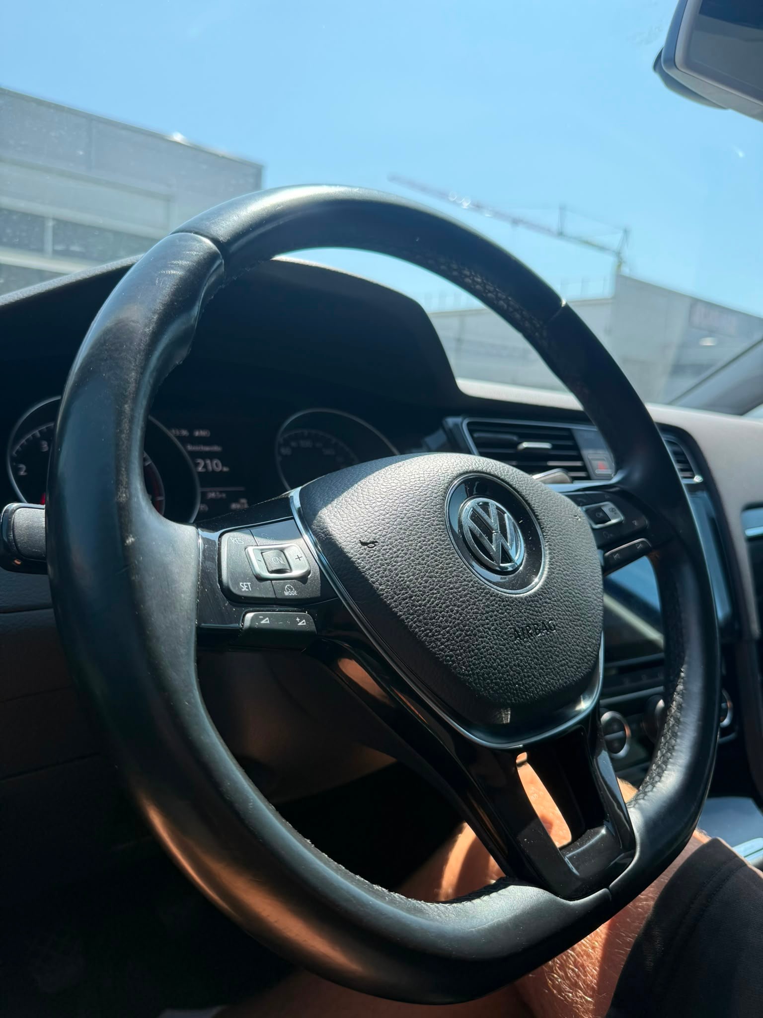 VW Golf 1.4 TSI Comfortline-image-15