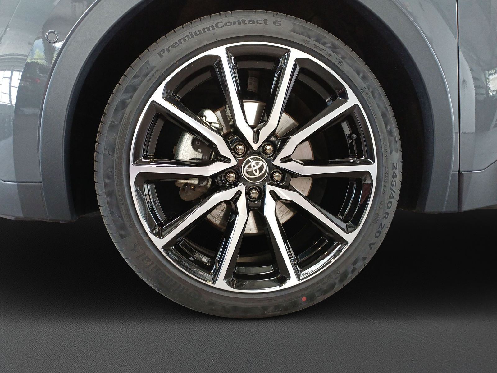 TOYOTA C-HR 2.0 HEV GR Sport 4x4-image-4