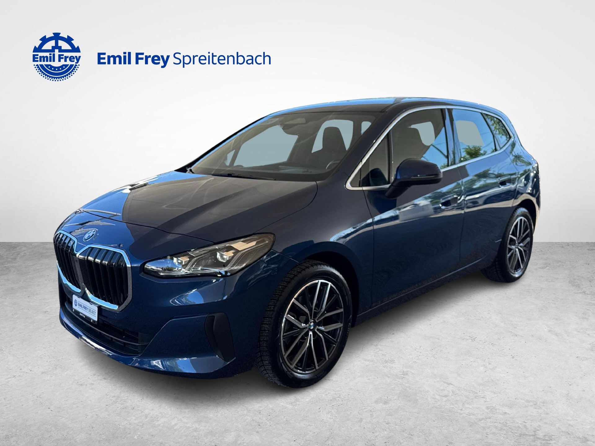 BMW 218i Active Tourer-image-0