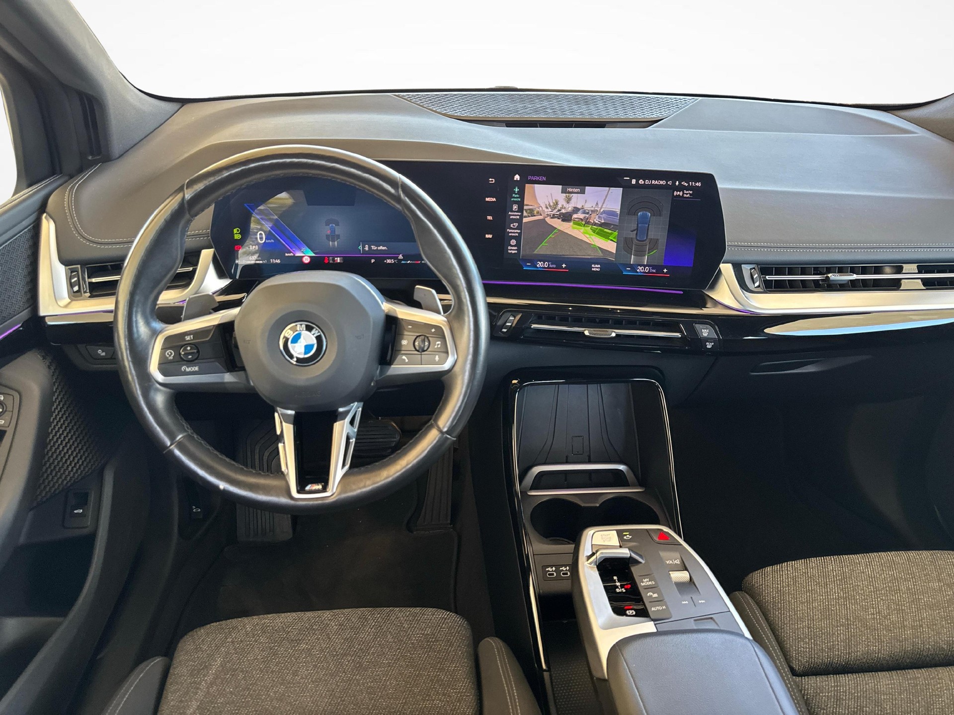 BMW 218i Active Tourer-image-8