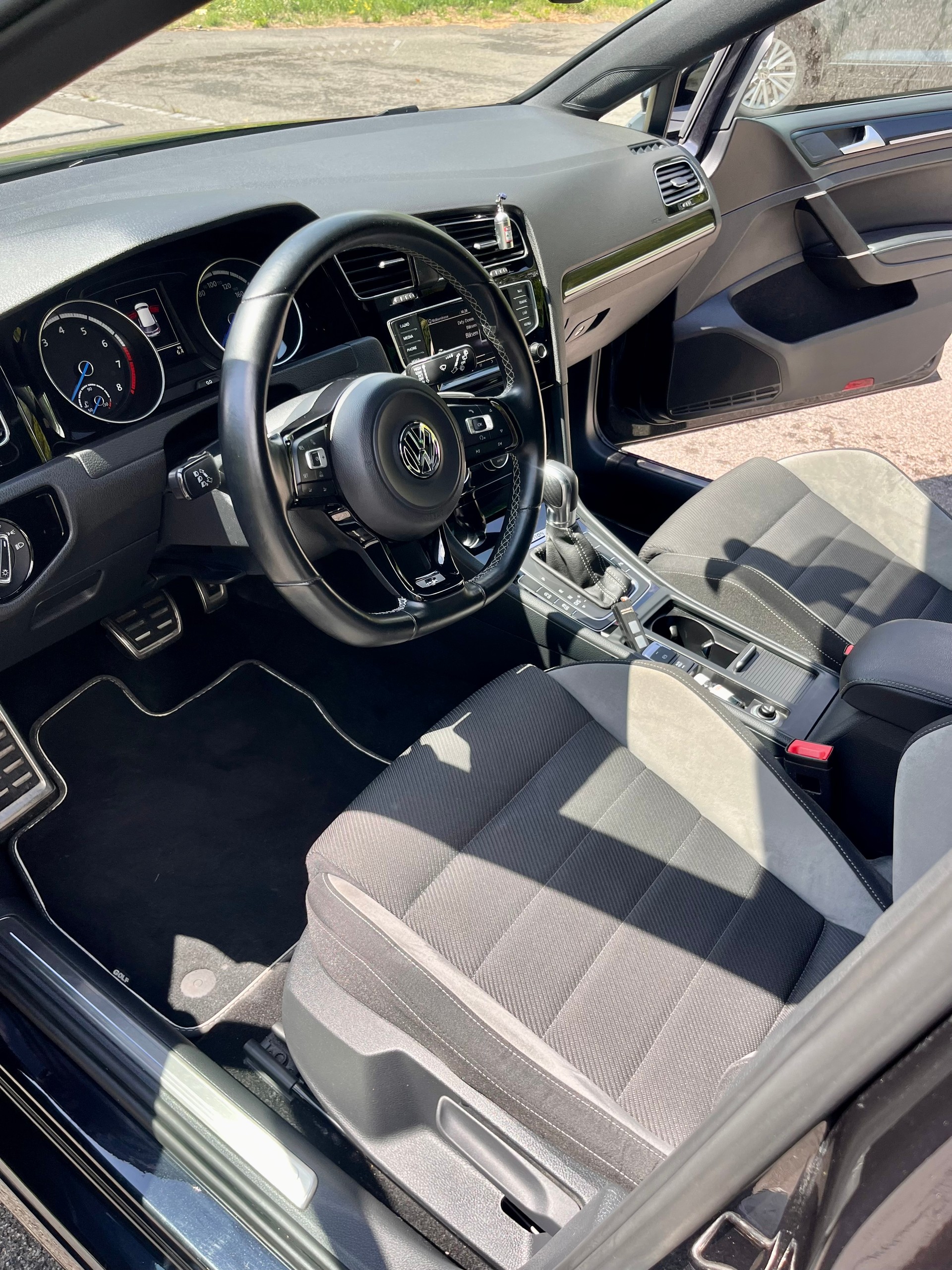VW VII R 5t-image-2