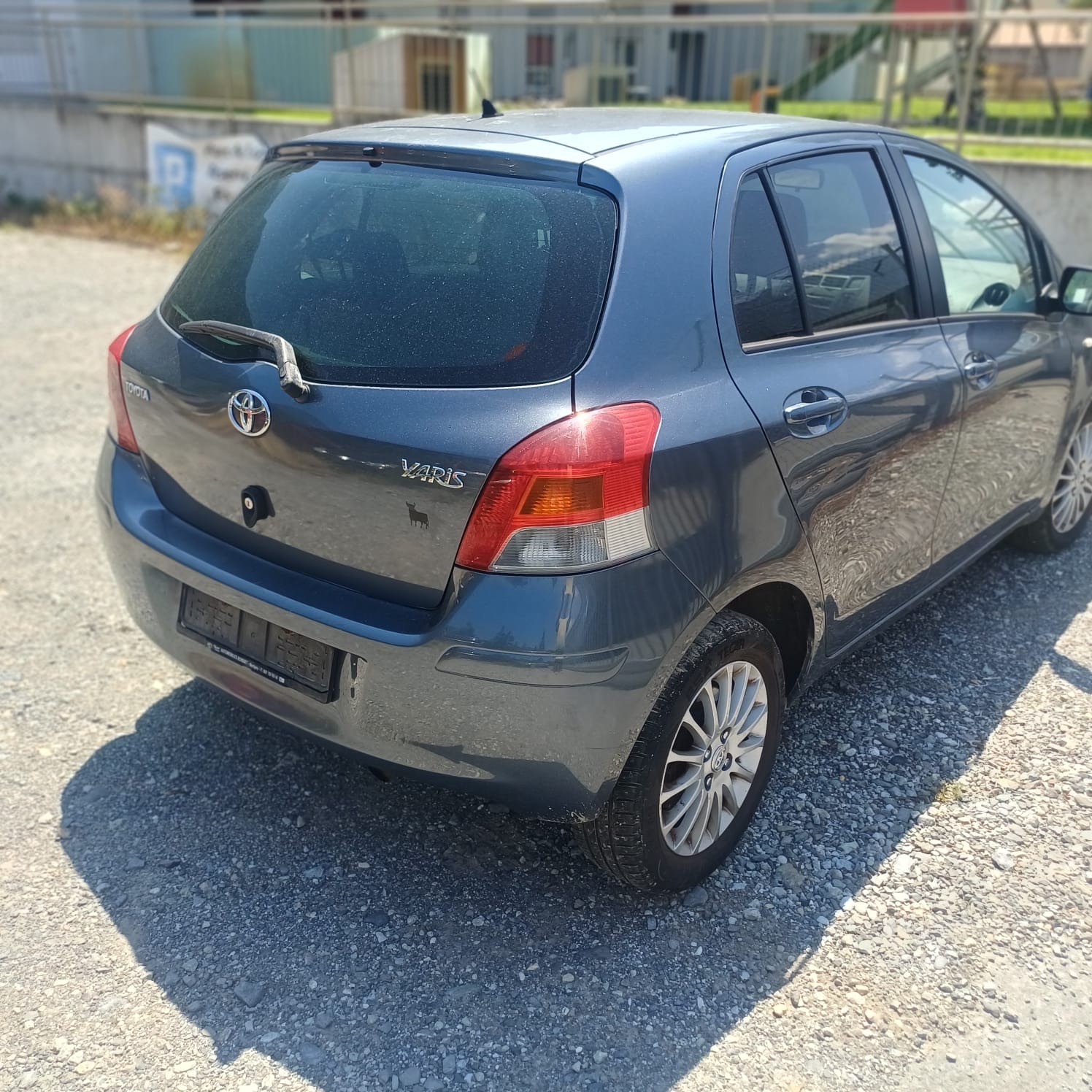 TOYOTA Yaris 1.33 Linea Sol-image-2