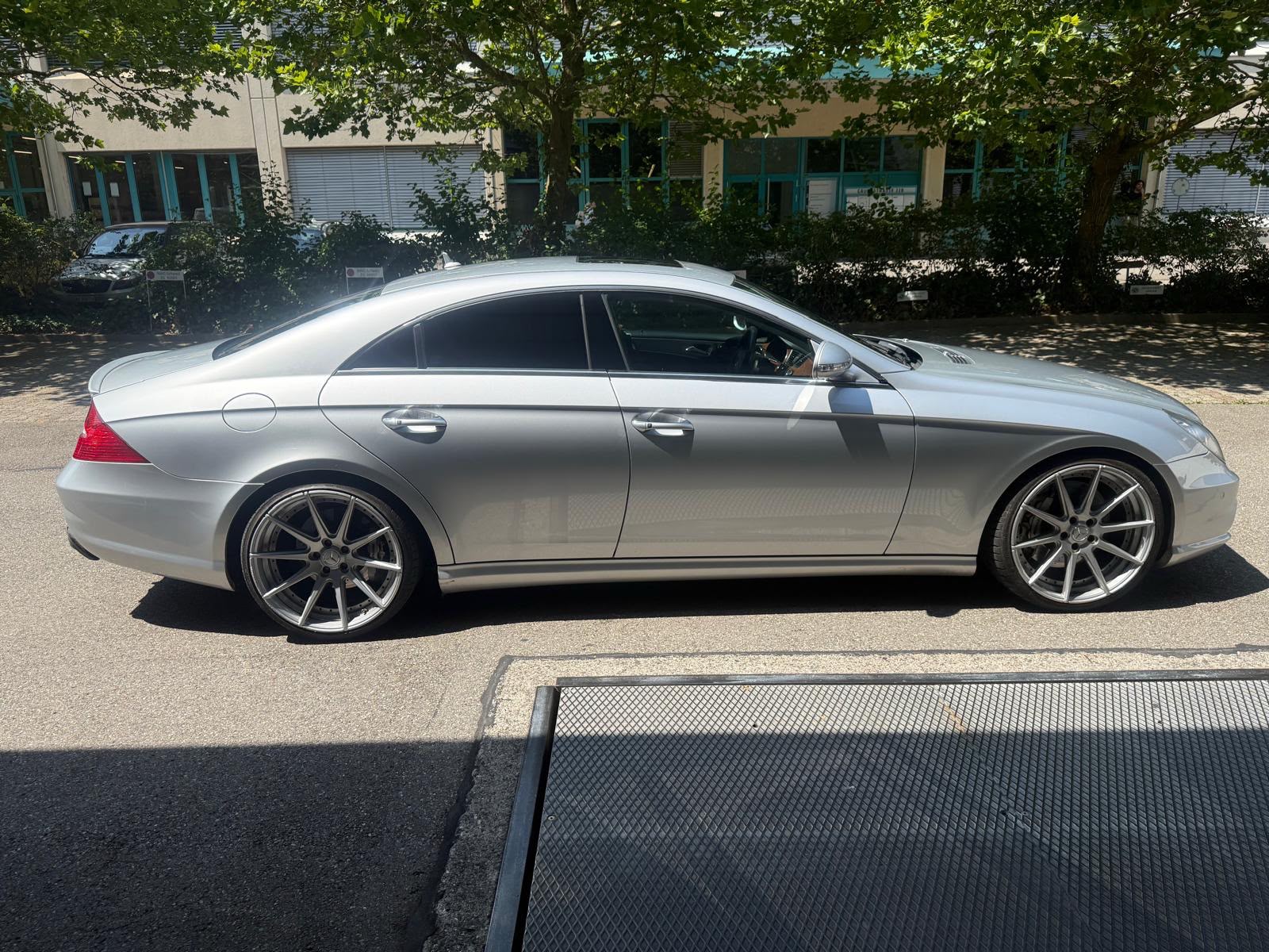 MERCEDES-BENZ CLS 63 AMG 7G-Tronic-image-1