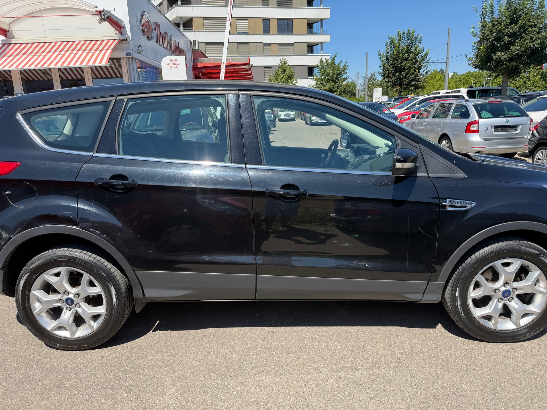 FORD Kuga 2.0 TDCi Carving 4WD PowerShift-image-4