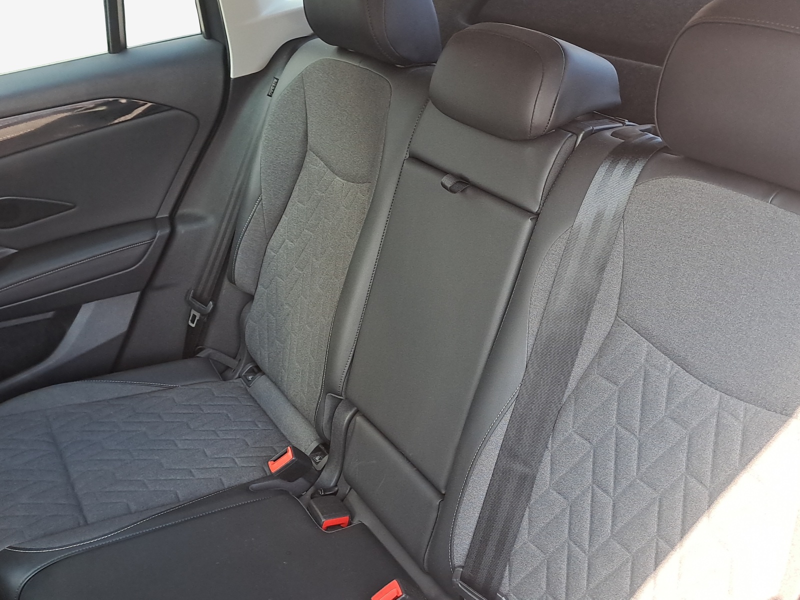 VW Tiguan 2.0 TSI DSG Life 4Motion-image-11