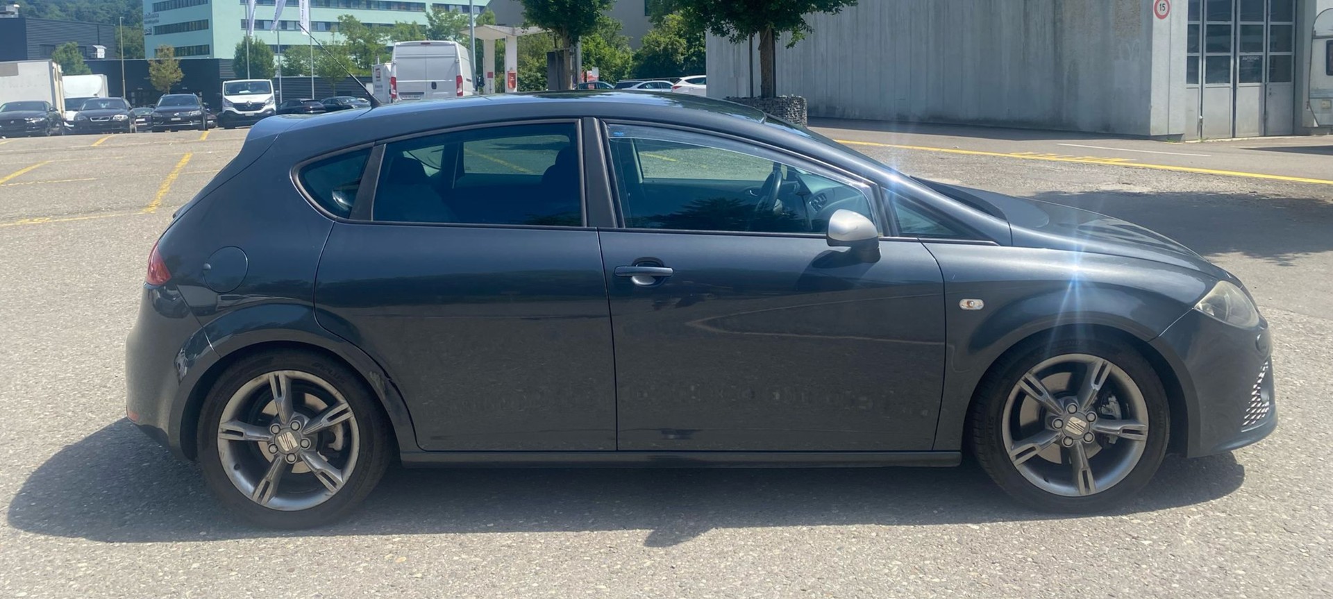 SEAT Leon 2.0 TSI FR-image-6