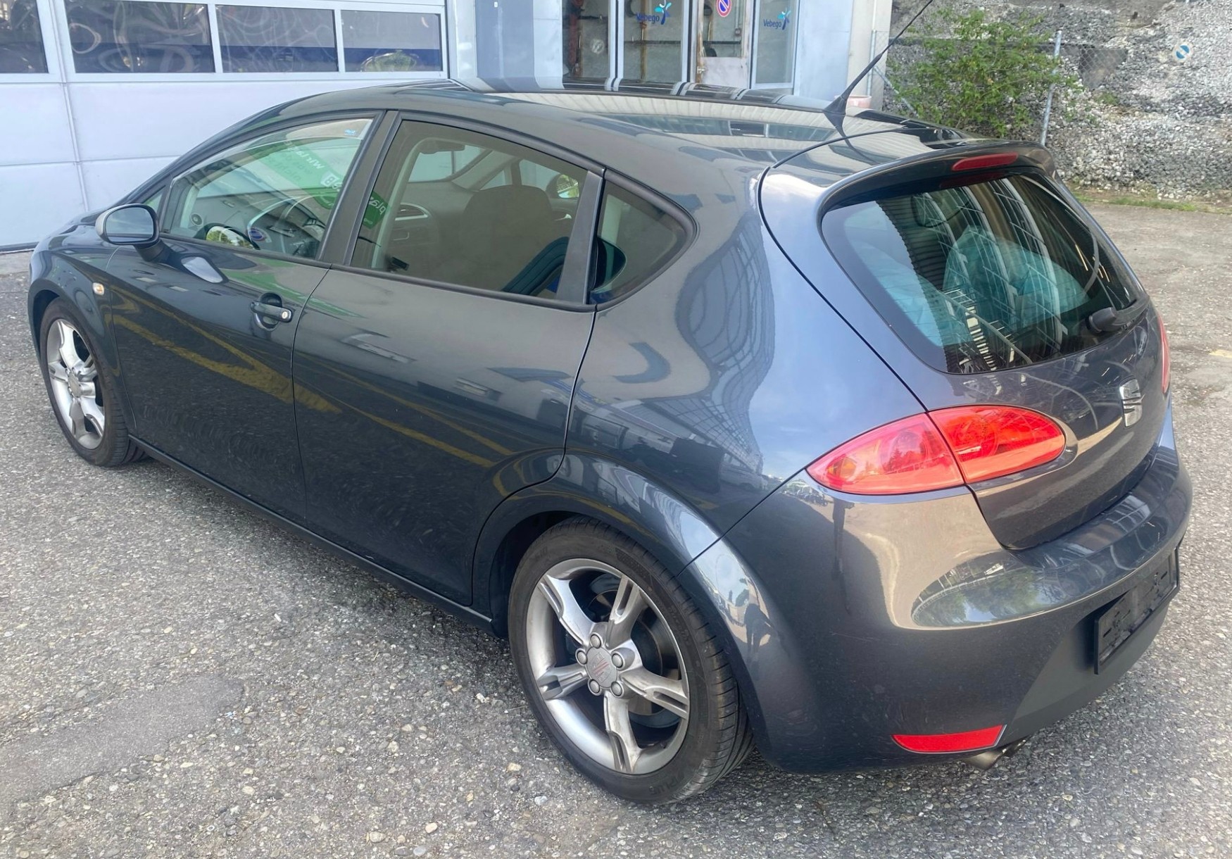 SEAT Leon 2.0 TSI FR-image-4
