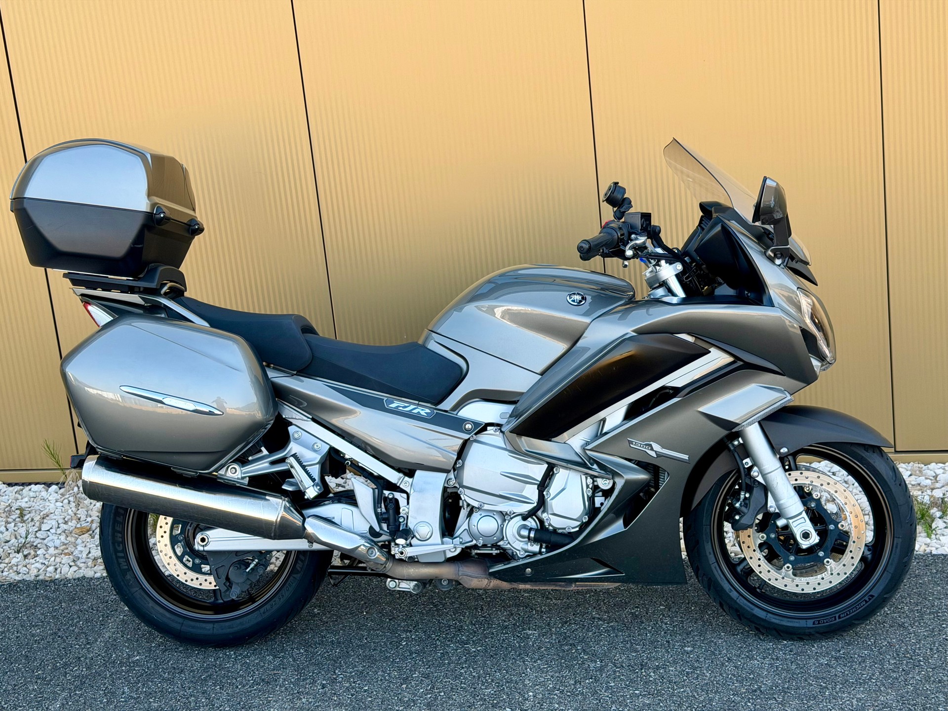 YAMAHA FJR 1300 ABS-showroom-element-3