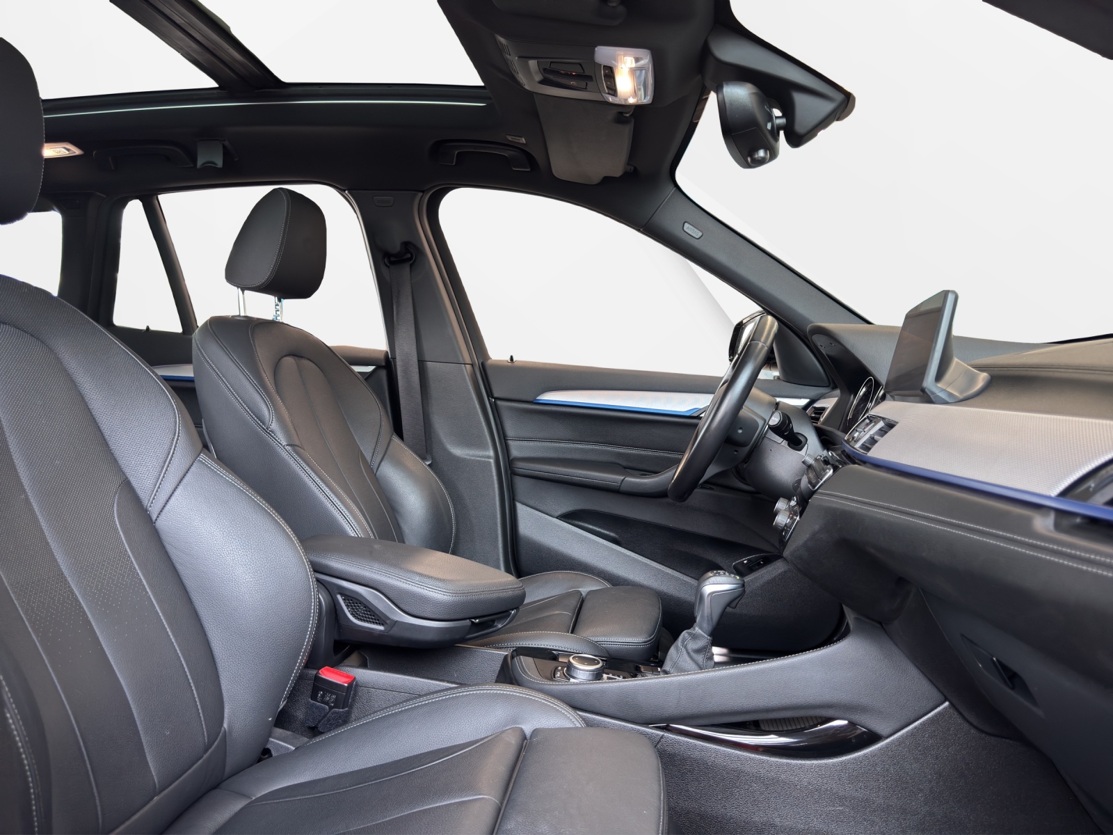 BMW X1 xDrive 25e M Sport Steptronic-image-12
