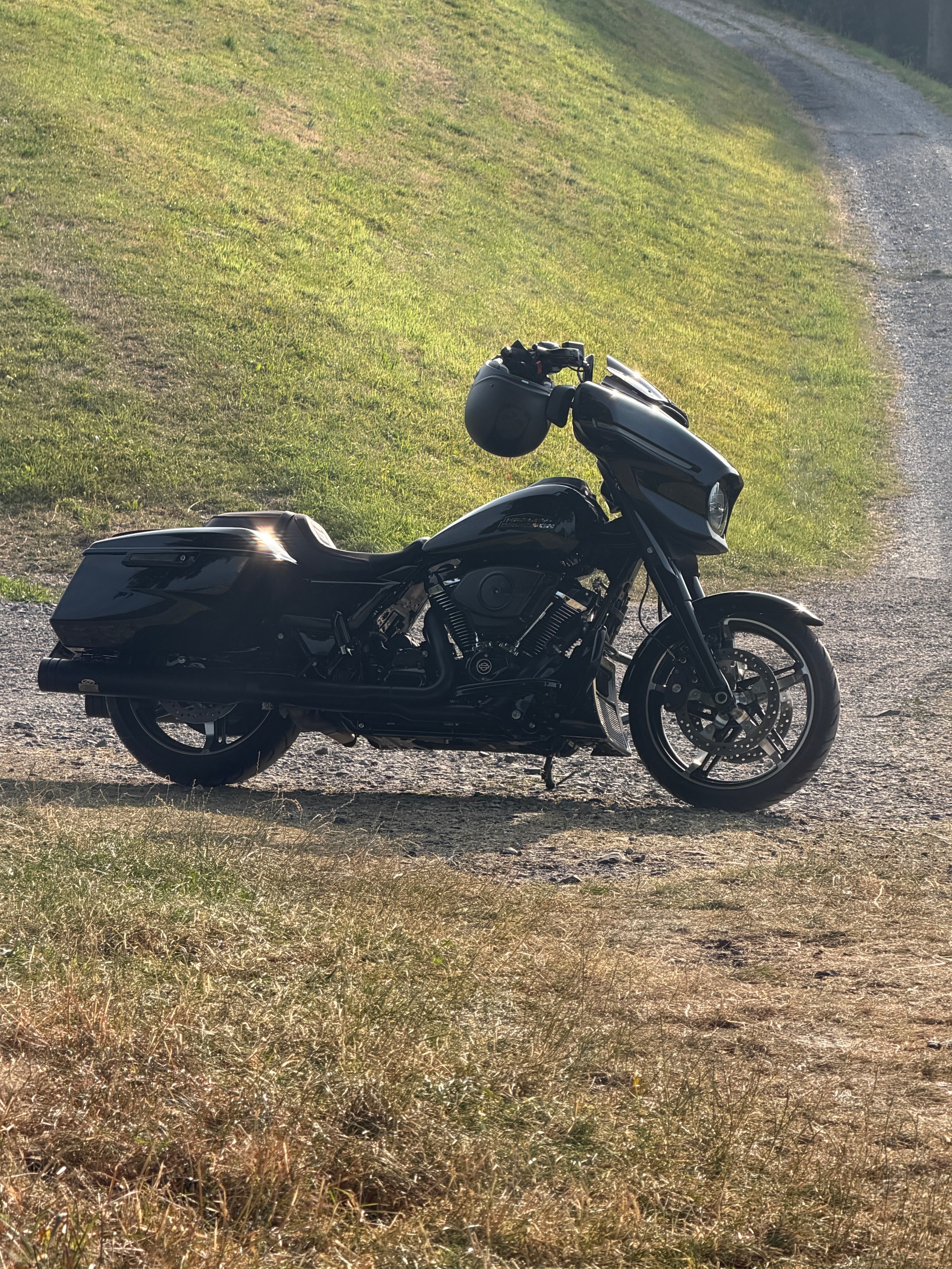 HARLEY-DAVIDSON FLHX Street Glide Black Finish 117-image-6