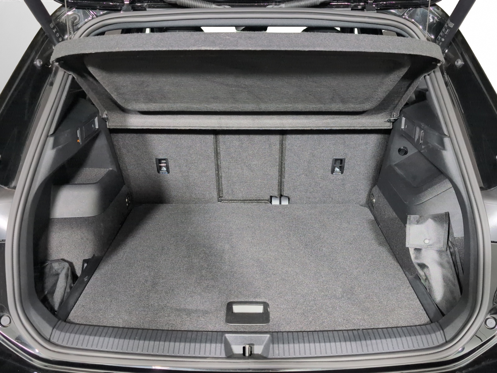 VW Tiguan 2.0 TSI DSG R-Line 4Motion-image-15