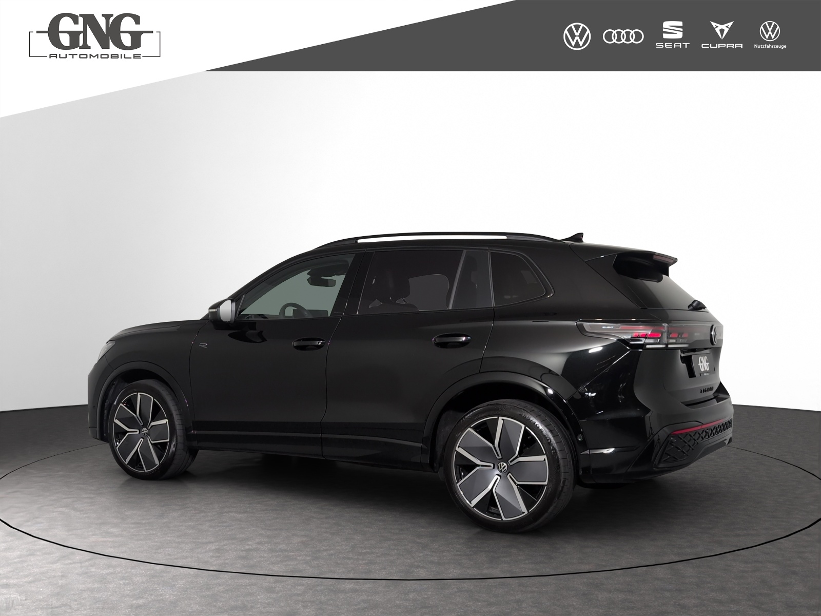 VW Tiguan 2.0 TSI DSG R-Line 4Motion-image-1