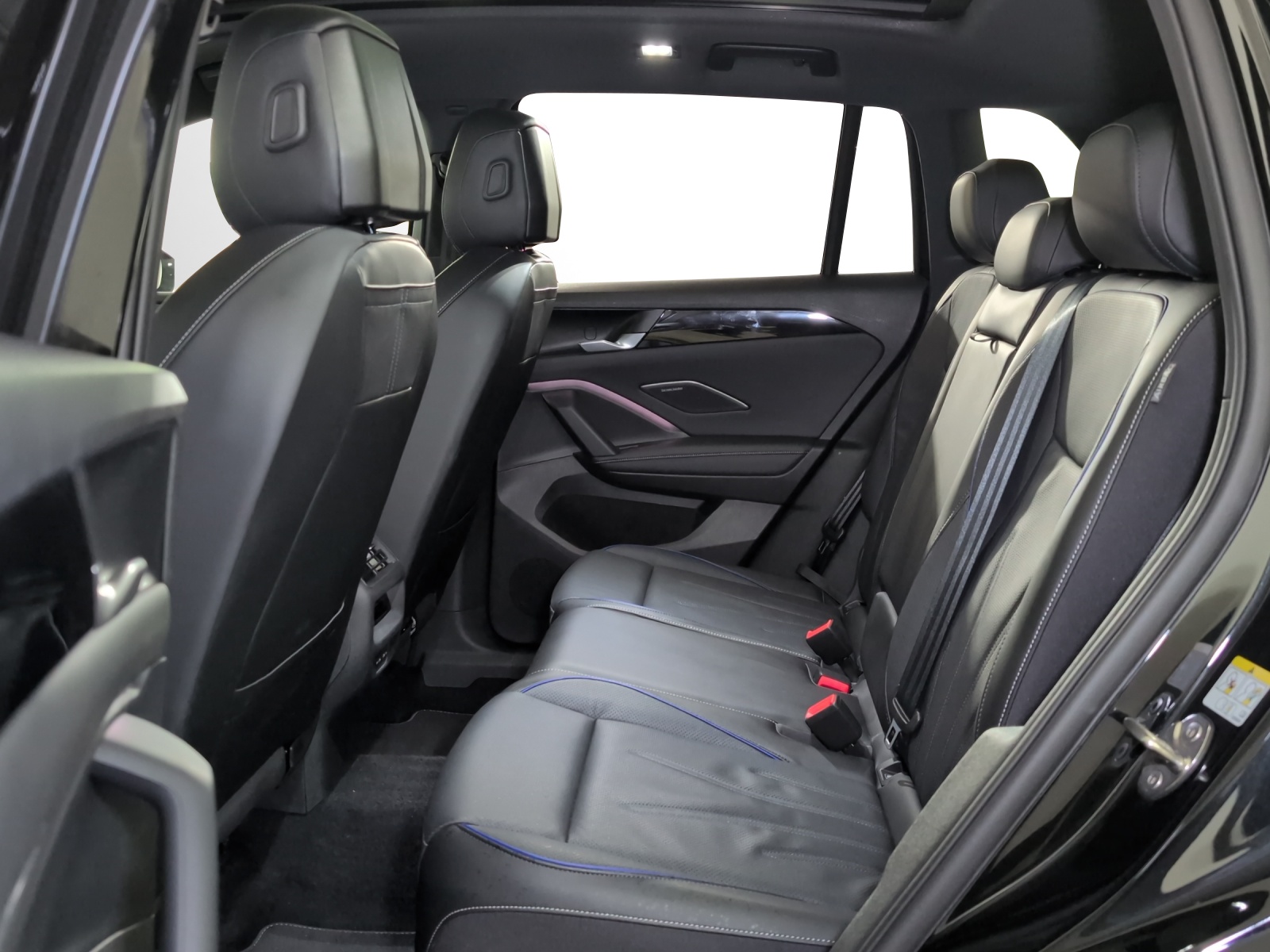 VW Tiguan 2.0 TSI DSG R-Line 4Motion-image-7