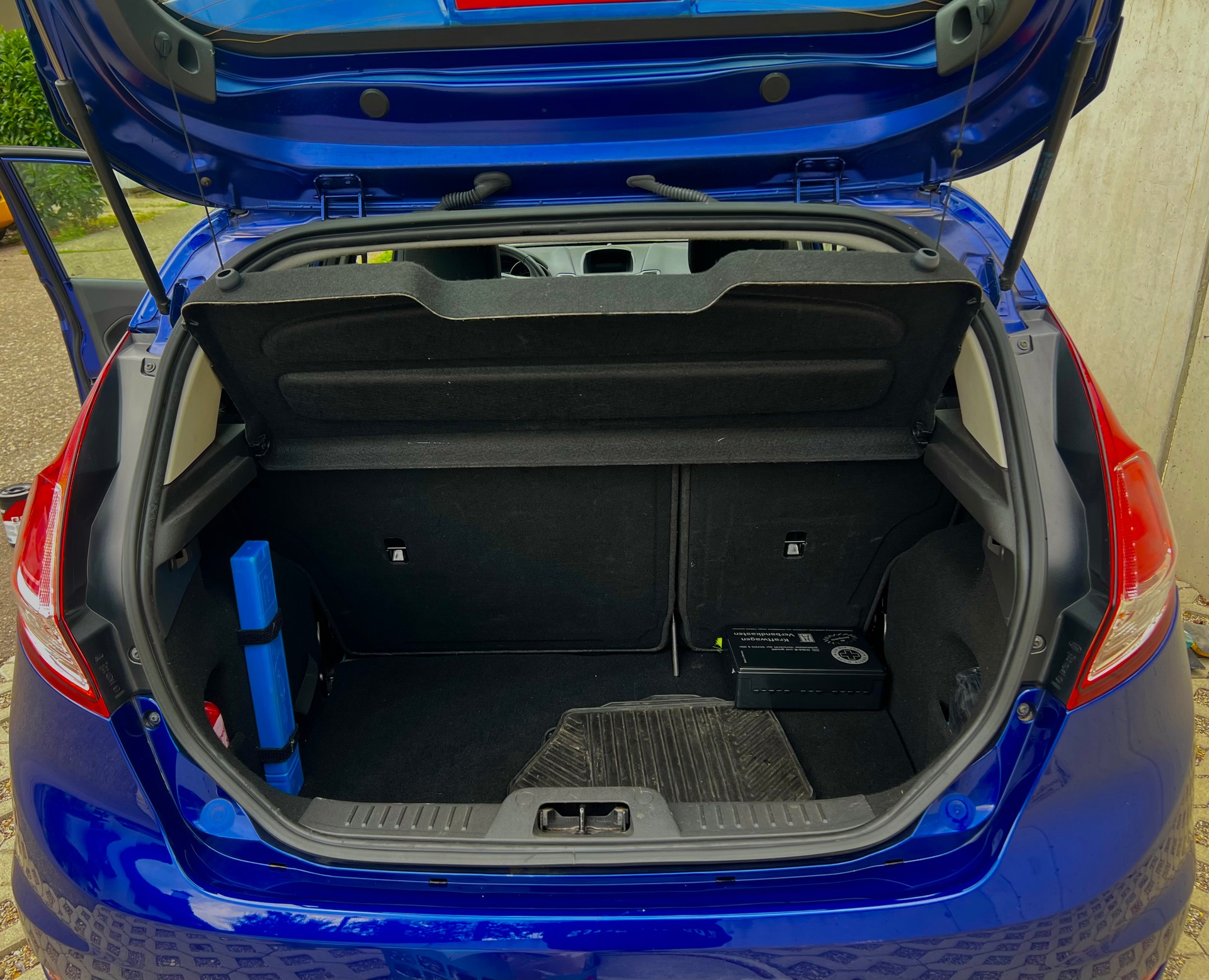 FORD FIESTA-image-4