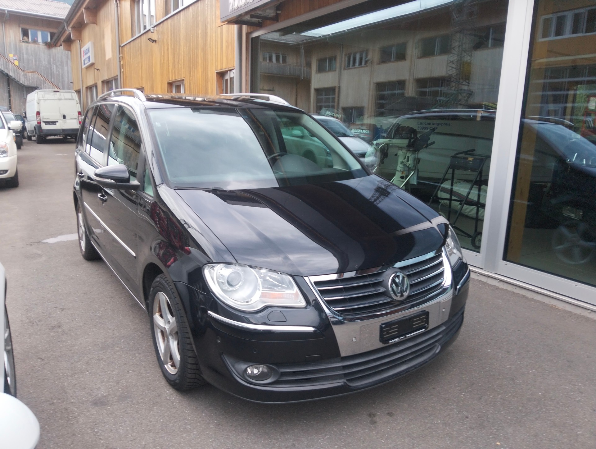 VW Touran 1.4 TSI Highline DSG-image-3