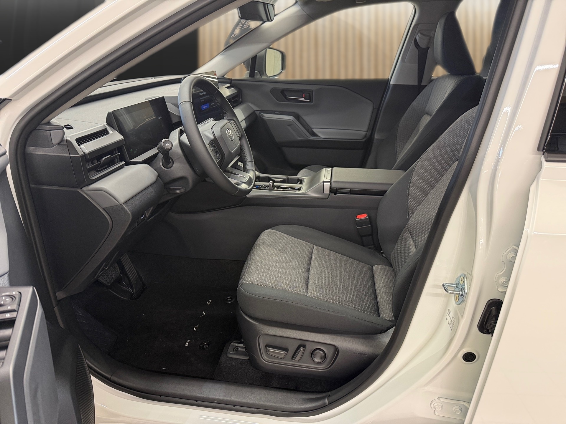 TOYOTA RAV-4 2.5 HSD Trend e-CVT AWD-image-9