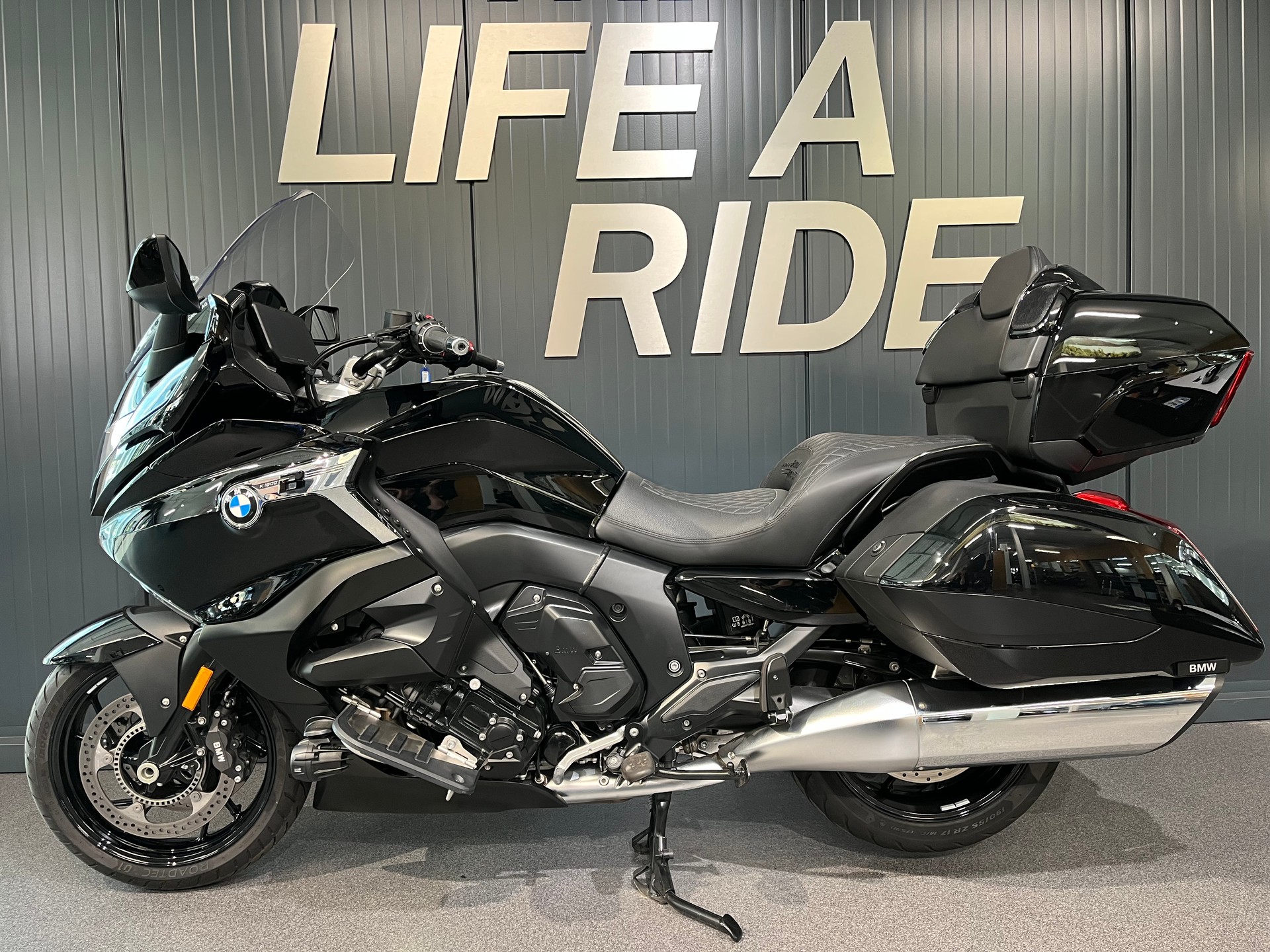 BMW K 1600 B Grand America-showroom-element-2