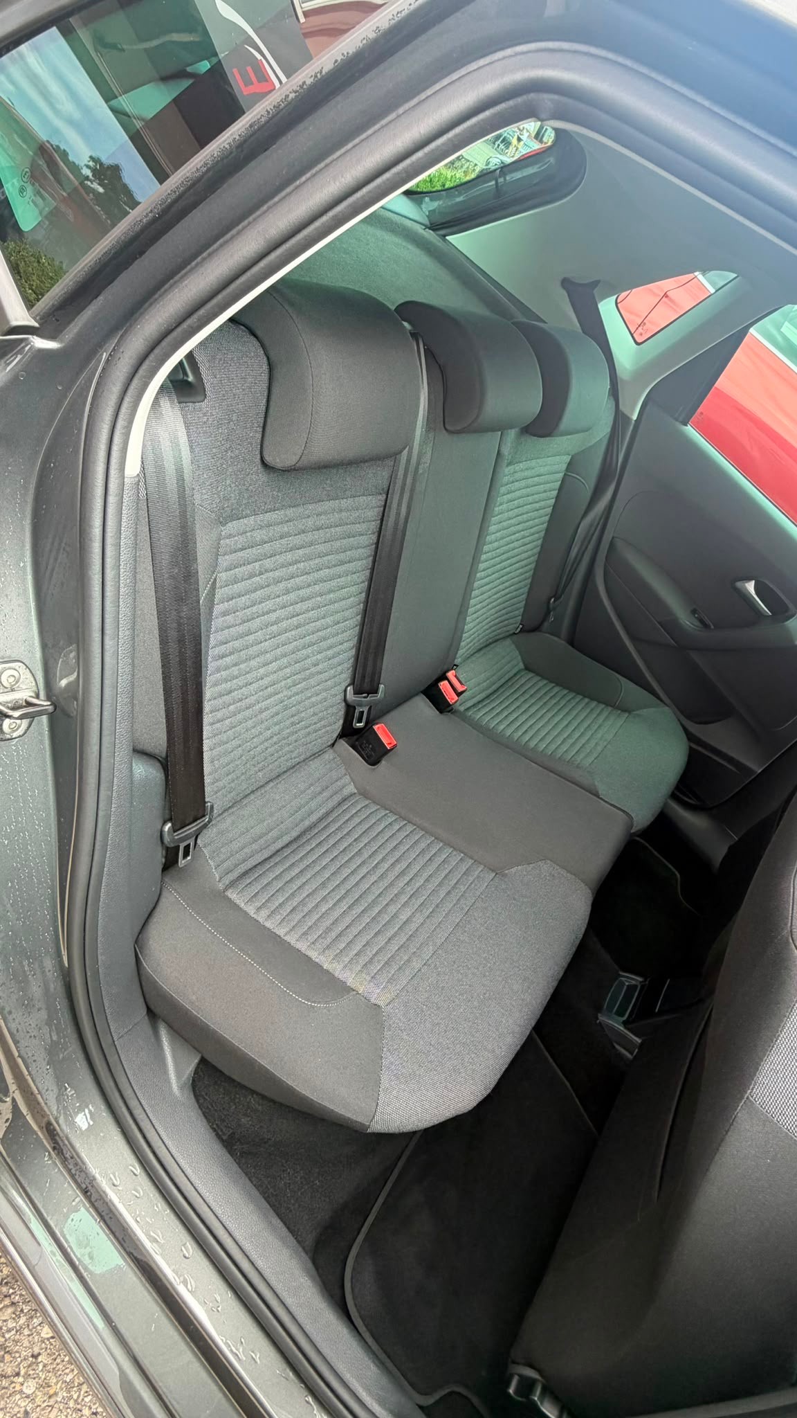 VW Polo 1.2 TSI R Design-image-7