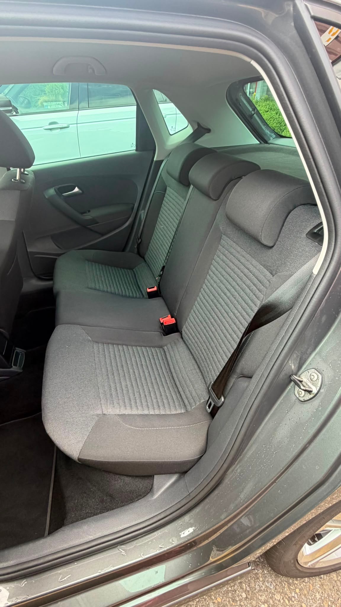 VW Polo 1.2 TSI R Design-image-8