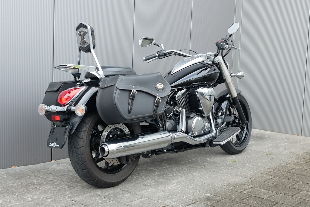 YAMAHA XVS 950 A Midnight Star-showroom-element-1