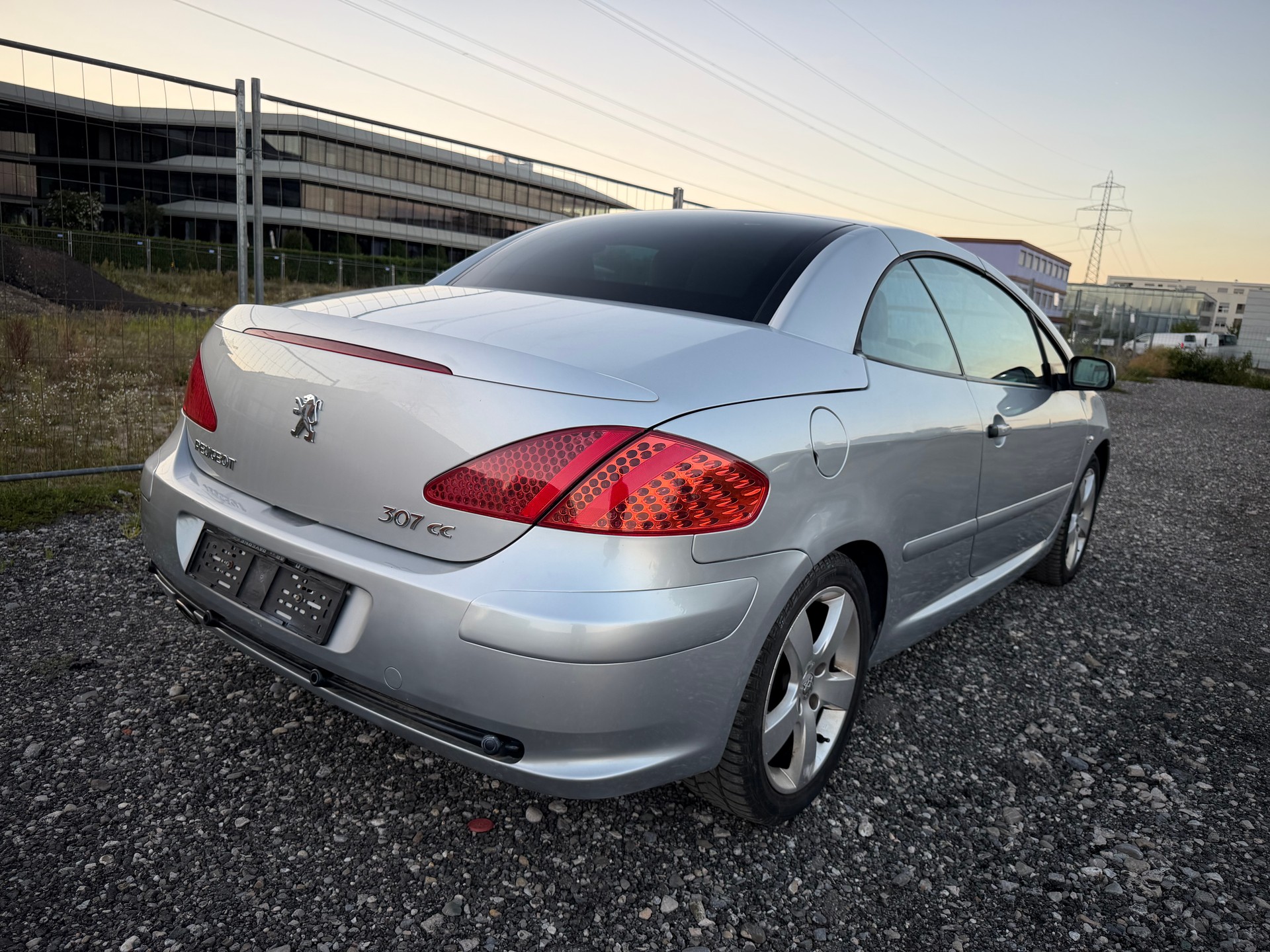 PEUGEOT 307 CC 2.0 16V Dynamic-image-11