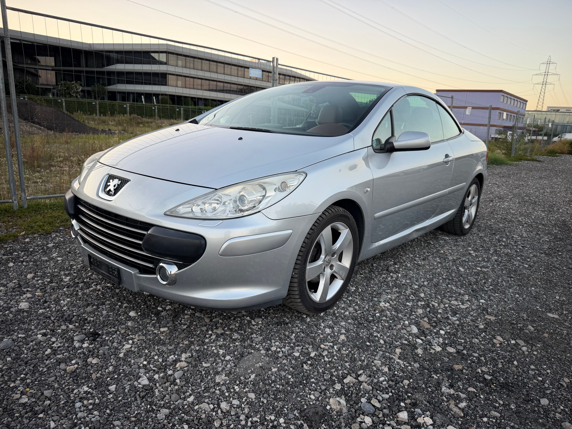 PEUGEOT 307 CC 2.0 16V Dynamic-image-0