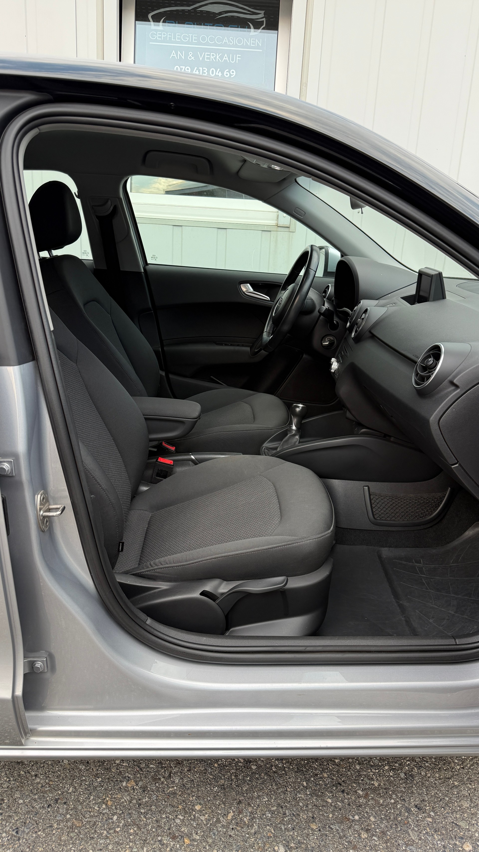 AUDI A1 Sportback 1.2 TFSI Attraction-image-15