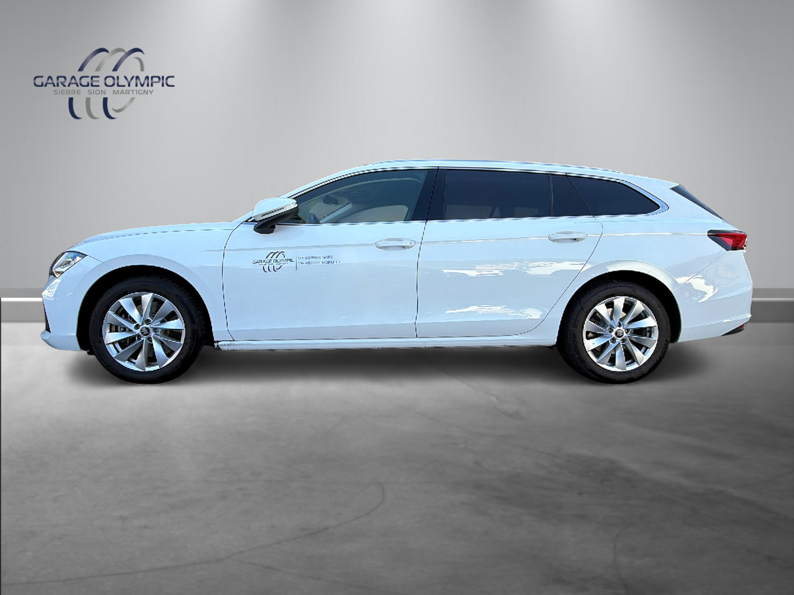 SKODA Superb Combi 2.0 TDi Selection 4x4 DSG-image-2