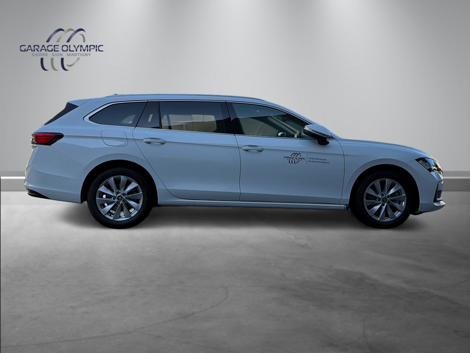 SKODA Superb Combi 2.0 TDi Selection 4x4 DSG-image-12