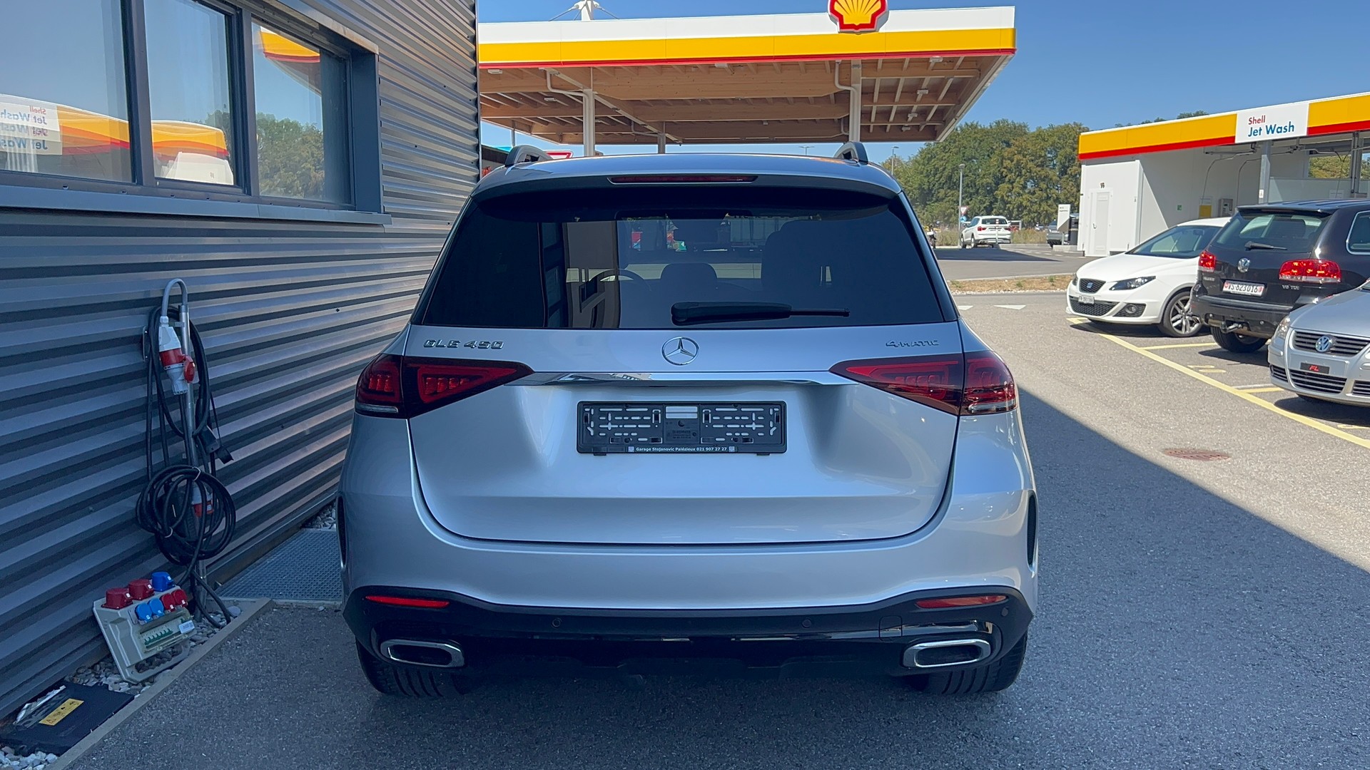 MERCEDES-BENZ GLE 450 4Matic AMG Line 9G-Tronic-image-5
