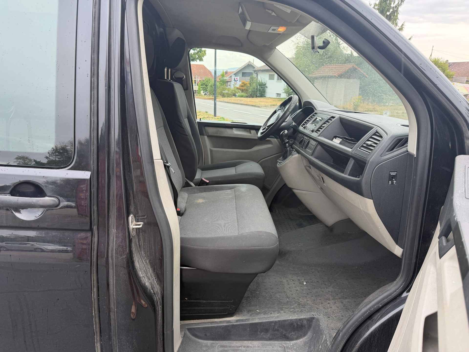 VW T6 2.0 TDI Entry-image-10