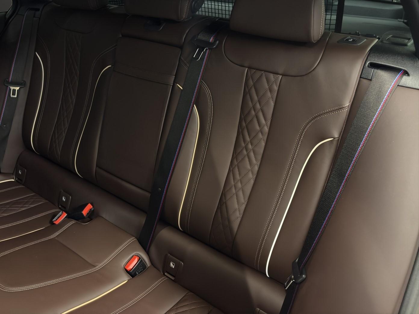 BMW 540d xDrive Touring M SPORT-image-15