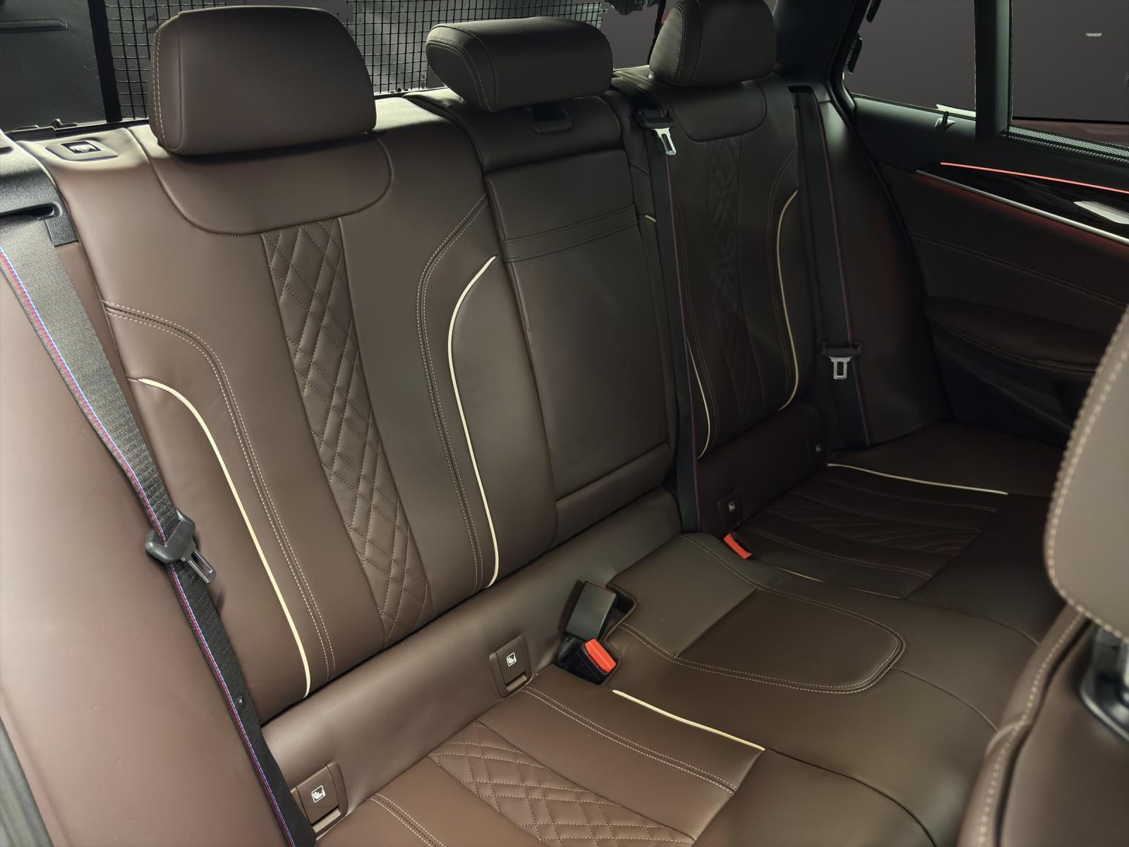 BMW 540d xDrive Touring M SPORT-image-18