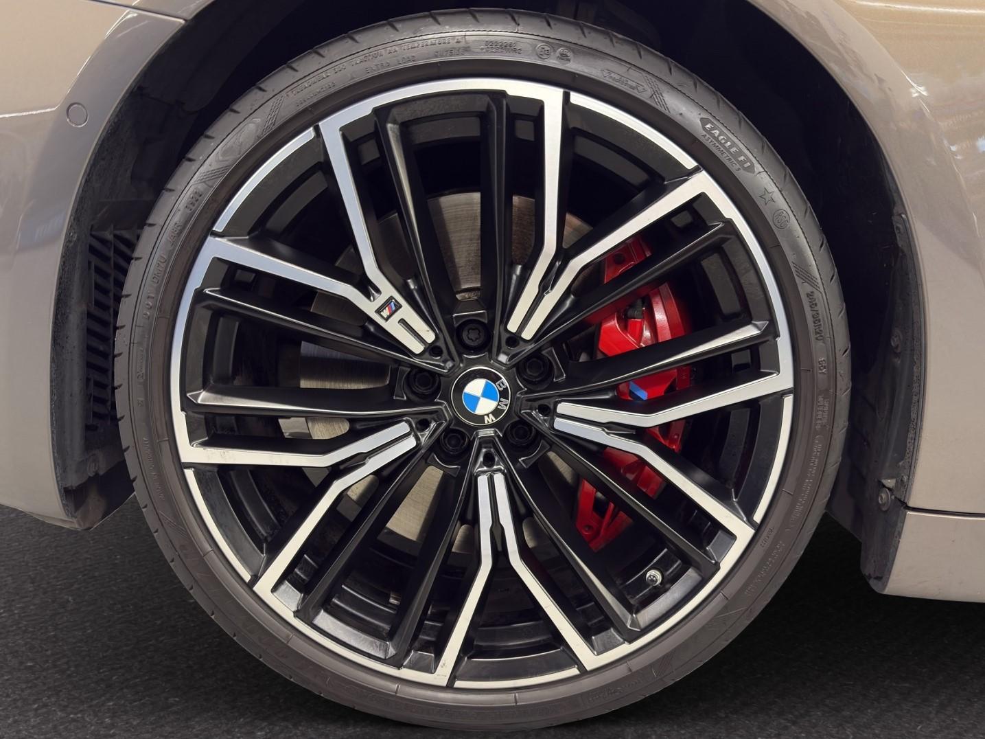 BMW 540d xDrive Touring M SPORT-image-8