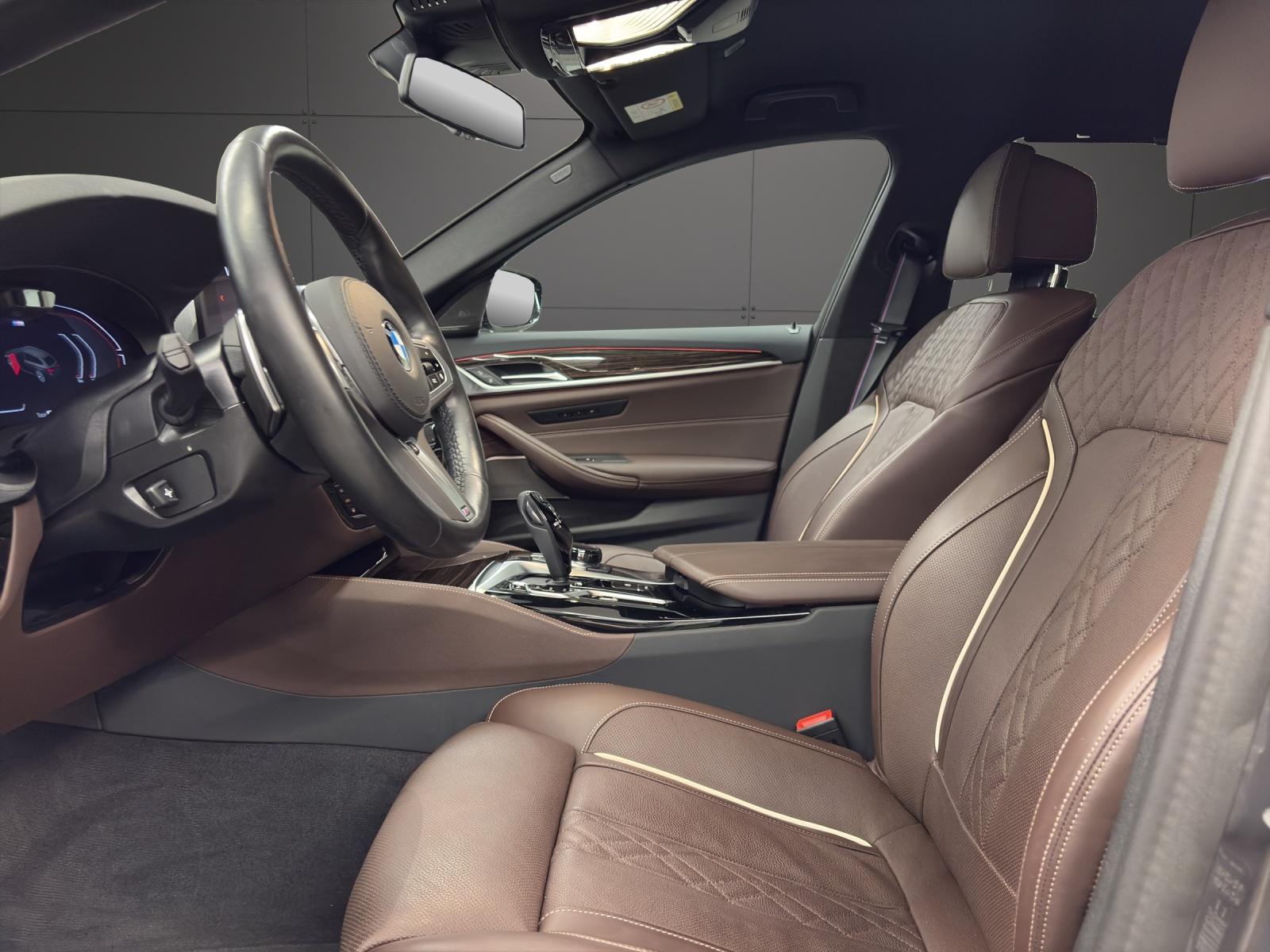 BMW 540d xDrive Touring M SPORT-image-6