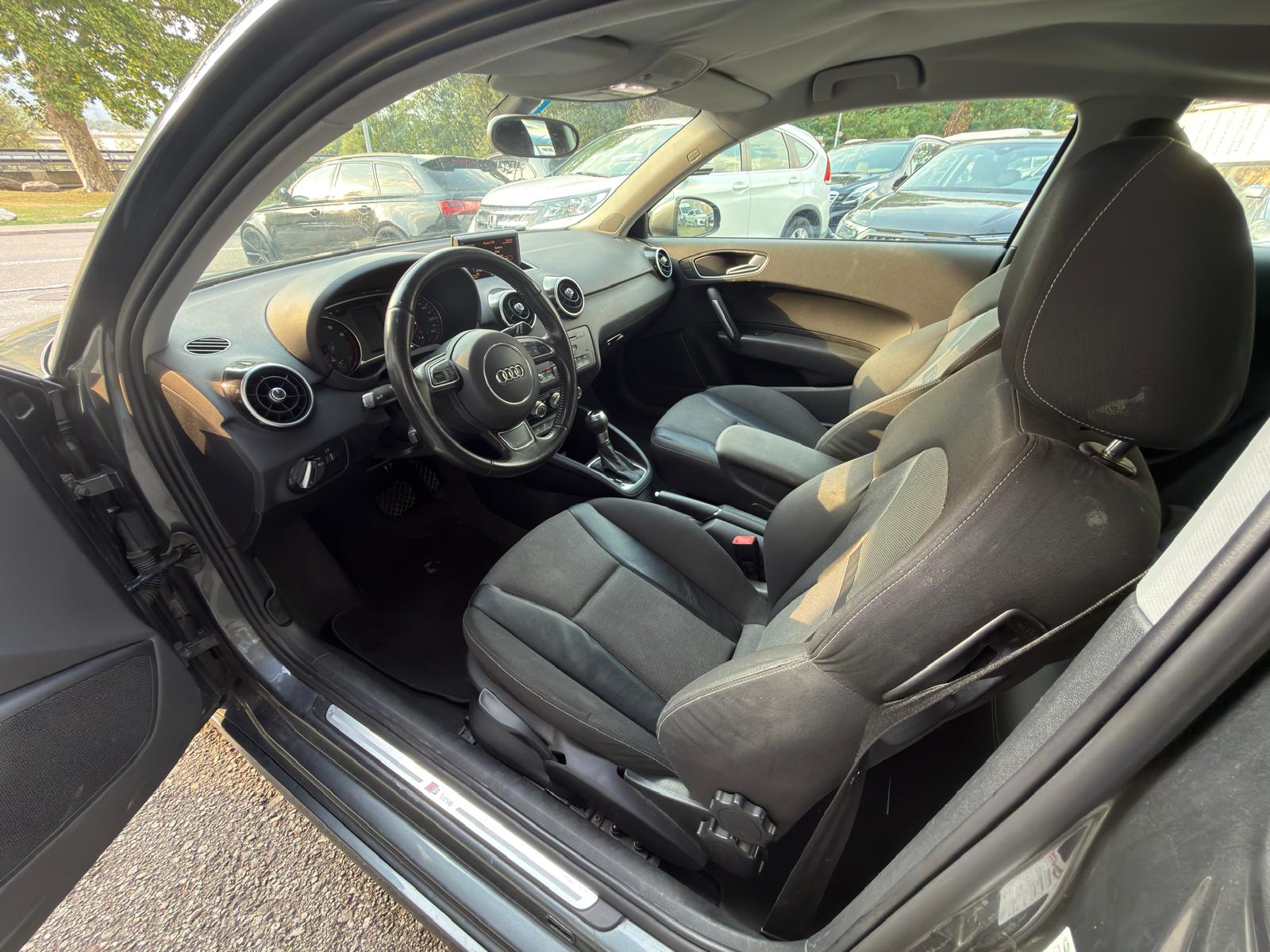 AUDI A1 1.4 TFSI Ambition S-tronic-image-12