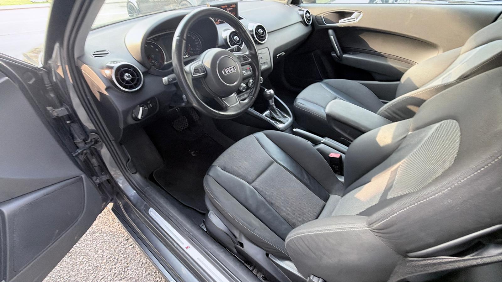 AUDI A1 1.4 TFSI Ambition S-tronic-image-11