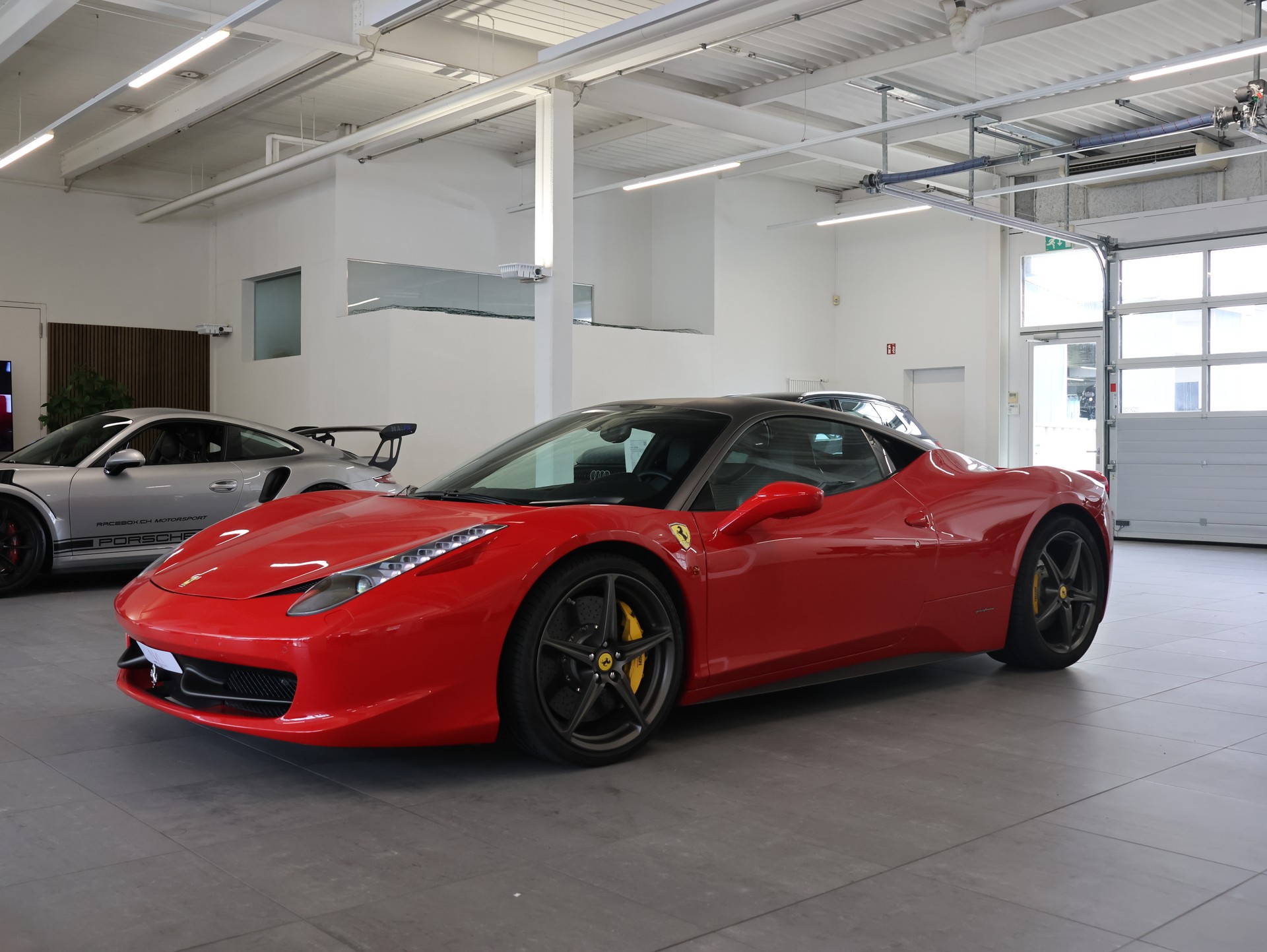 FERRARI 458 Italia 4.5 V8-image-3