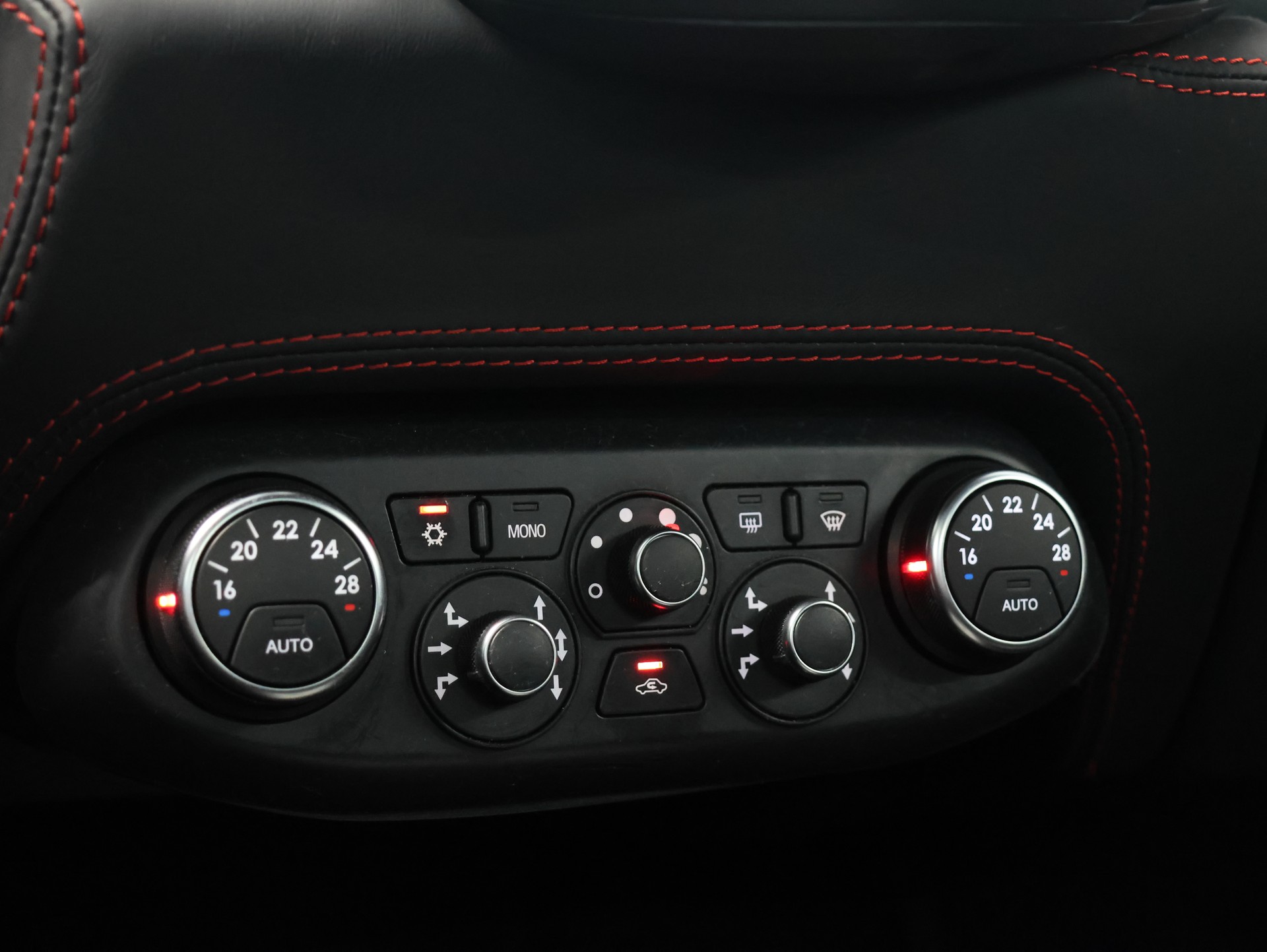 FERRARI 458 Italia 4.5 V8-image-28