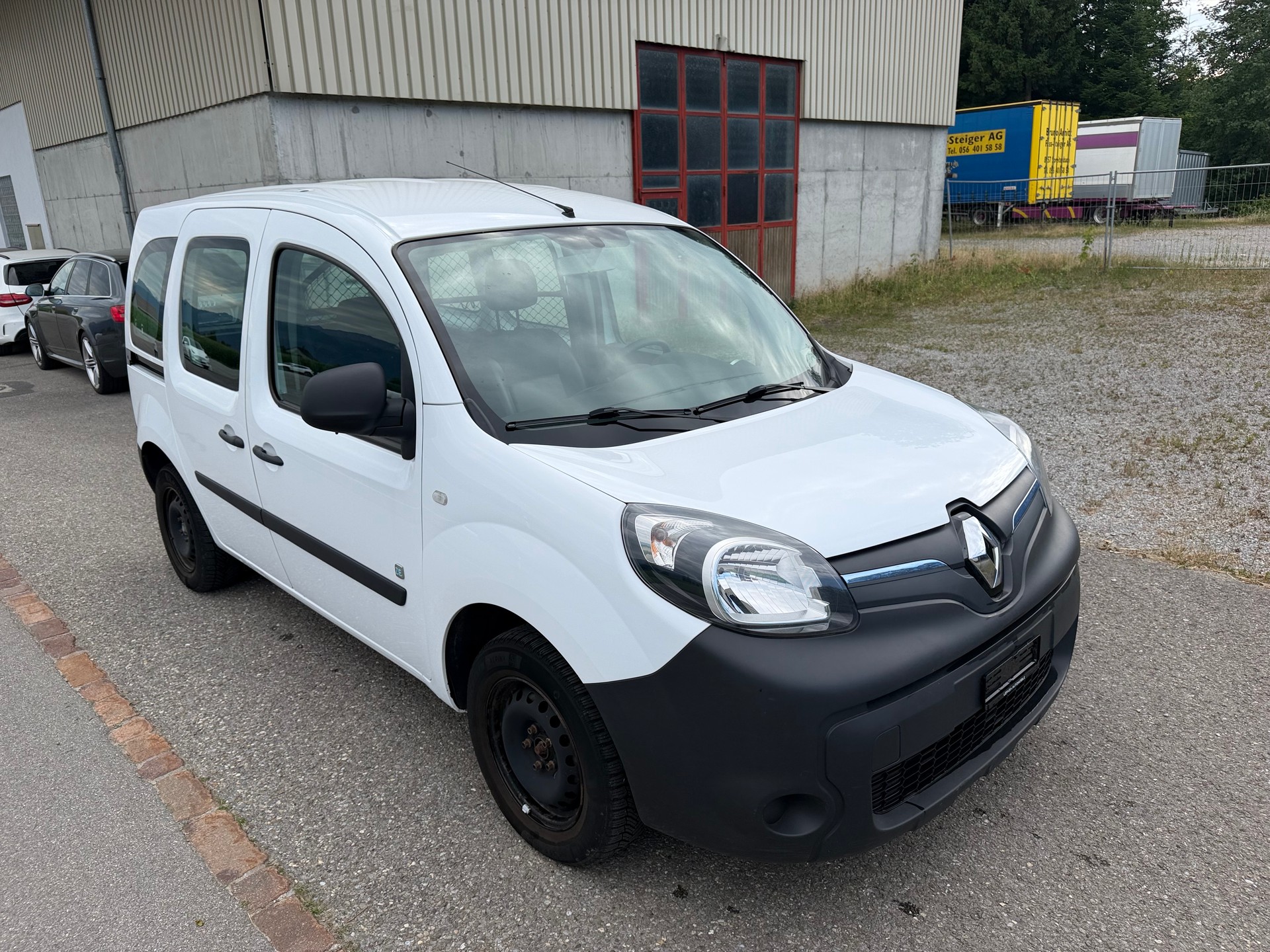 RENAULT Kangoo Z.E. Access-image-3