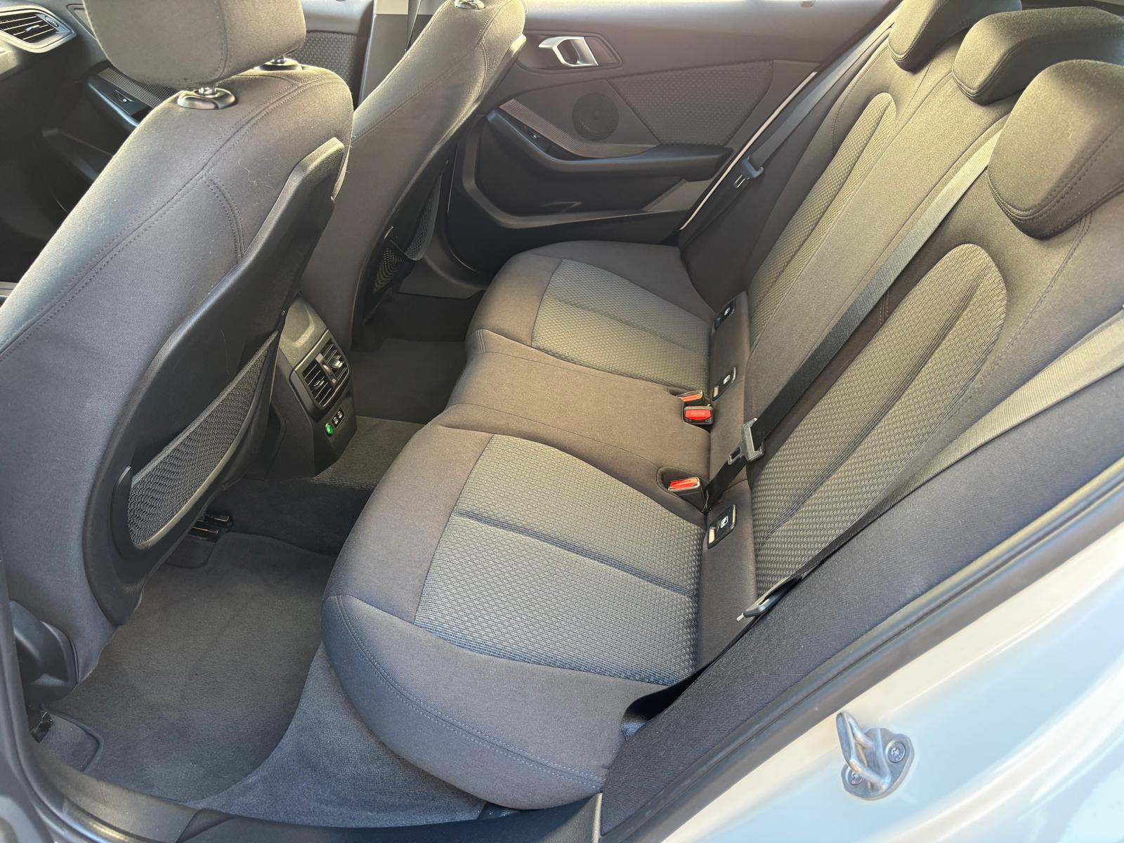 BMW 118d-image-10