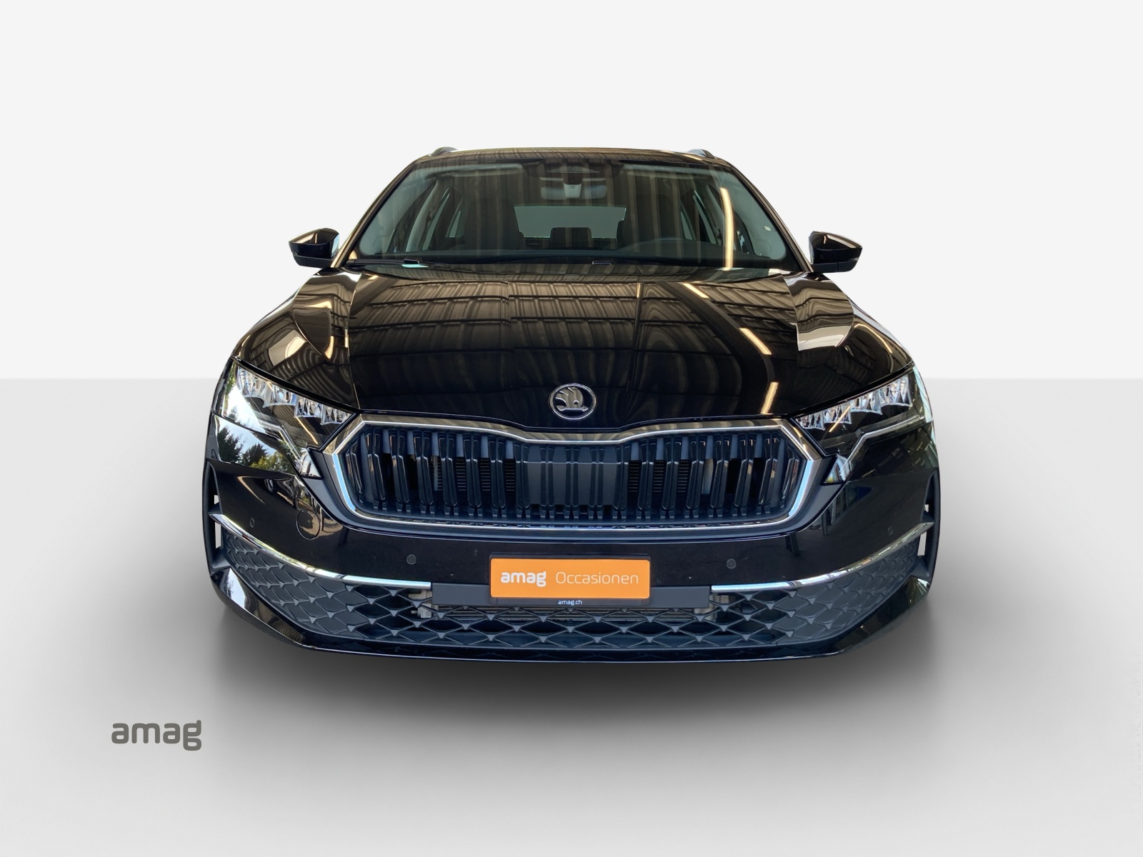SKODA Octavia Combi 2.0 TDI DSG Selection-image-6
