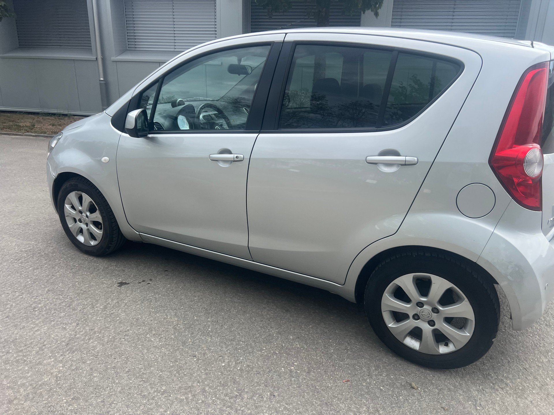 OPEL AGILA-image-9