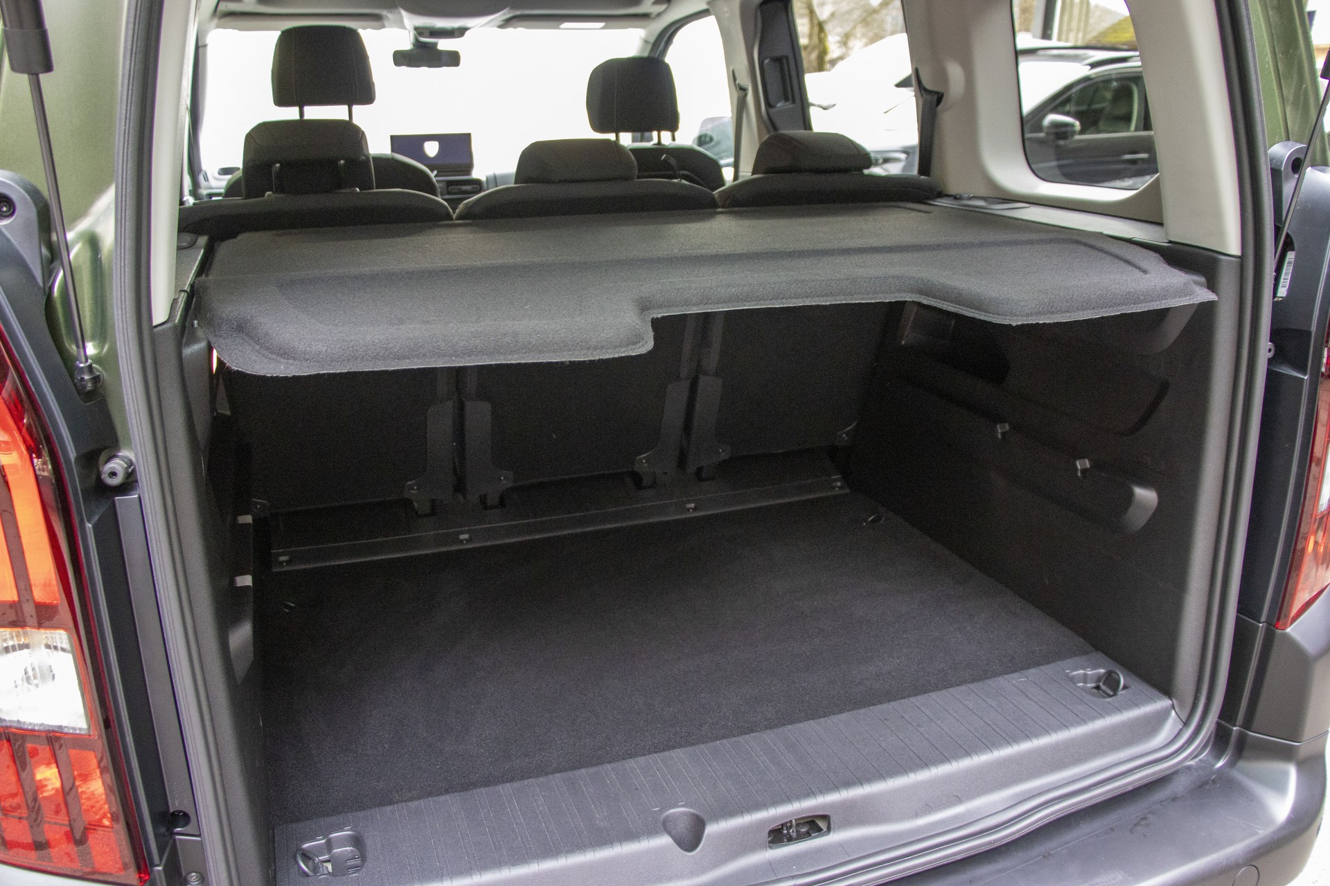 PEUGEOT Rifter 1.5 BlueHDi GT EAT8-image-10