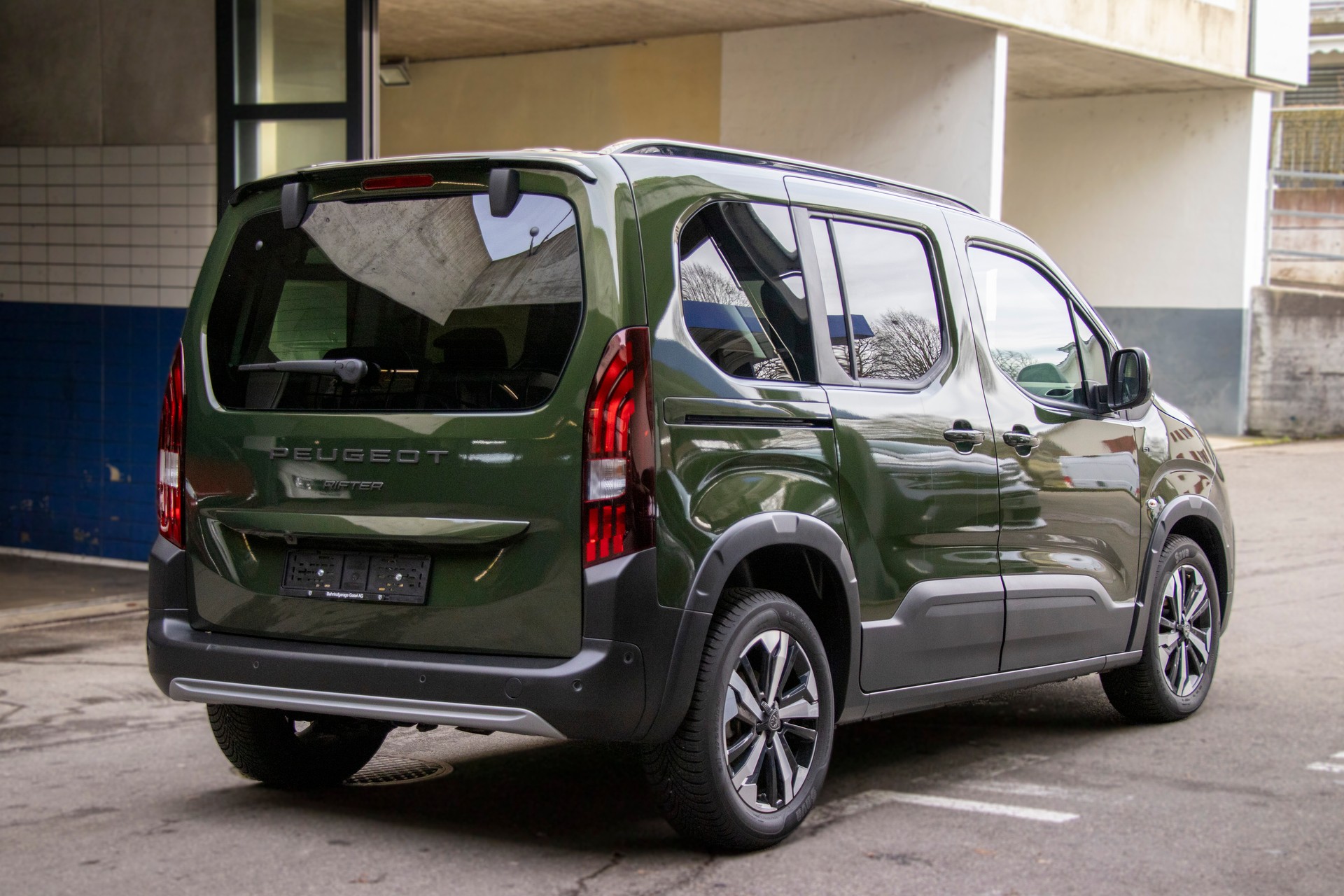 PEUGEOT Rifter 1.5 BlueHDi GT EAT8-showroom-element-3
