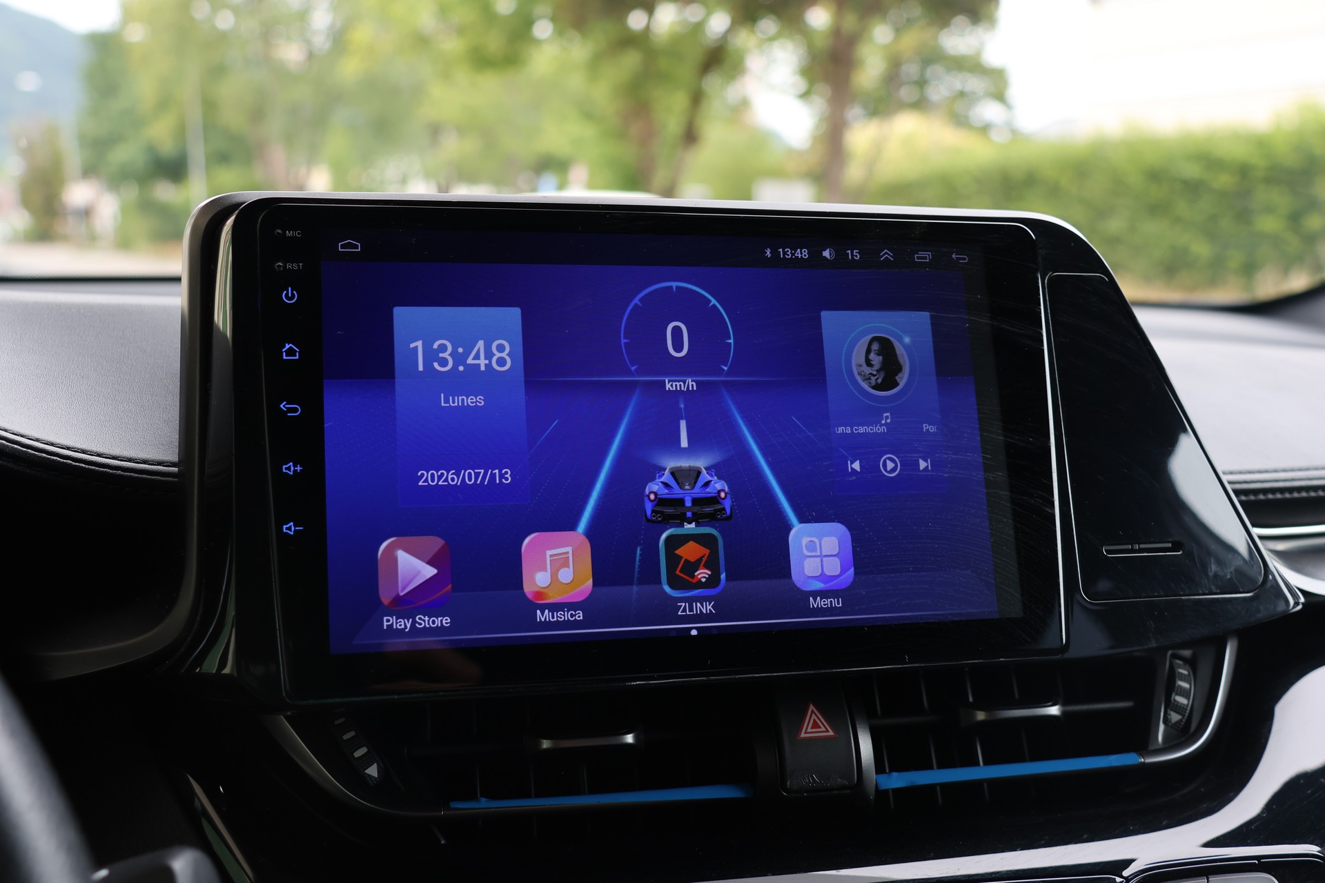 TOYOTA C-HR 1.2 Turbo Comfort-image-19